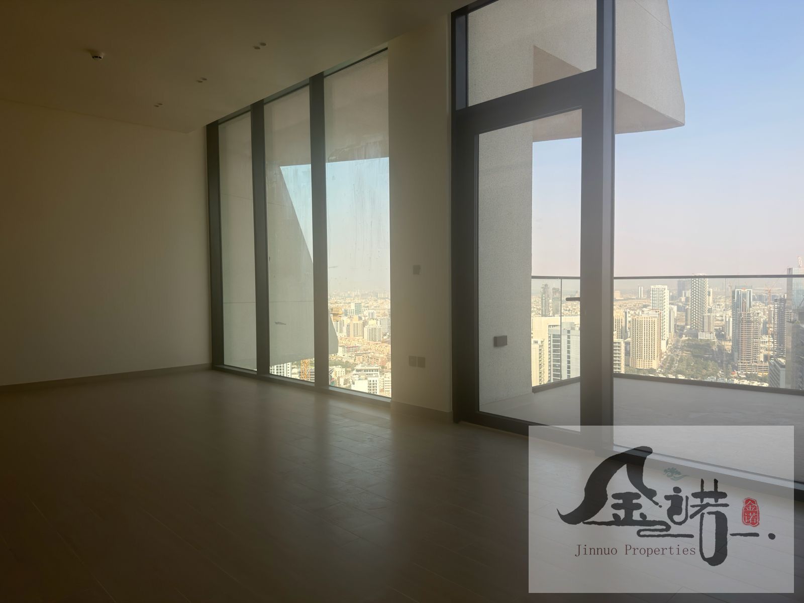 2bedroom+study |Brand new | Private jacuzzi