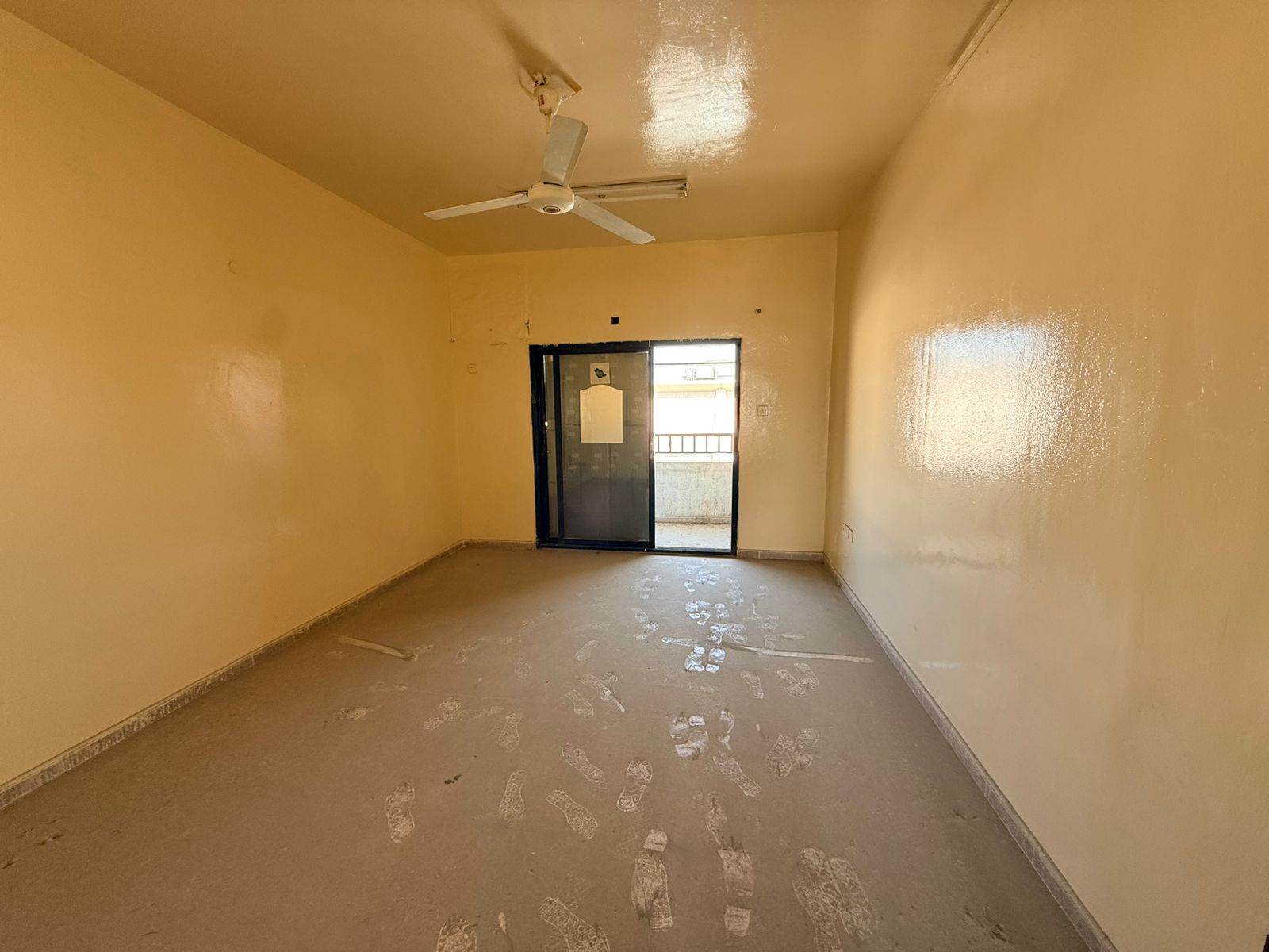 2BR & hall in Industrial Area 1 behind City Centre / big space / bachelors ok / 34,888 AED / 6 payments / no deposit