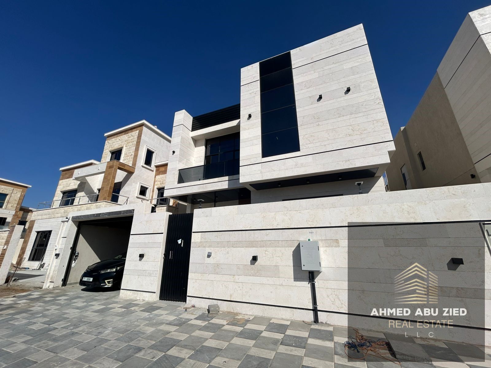 Brand New l Luxury Stile | Prime location | Near All