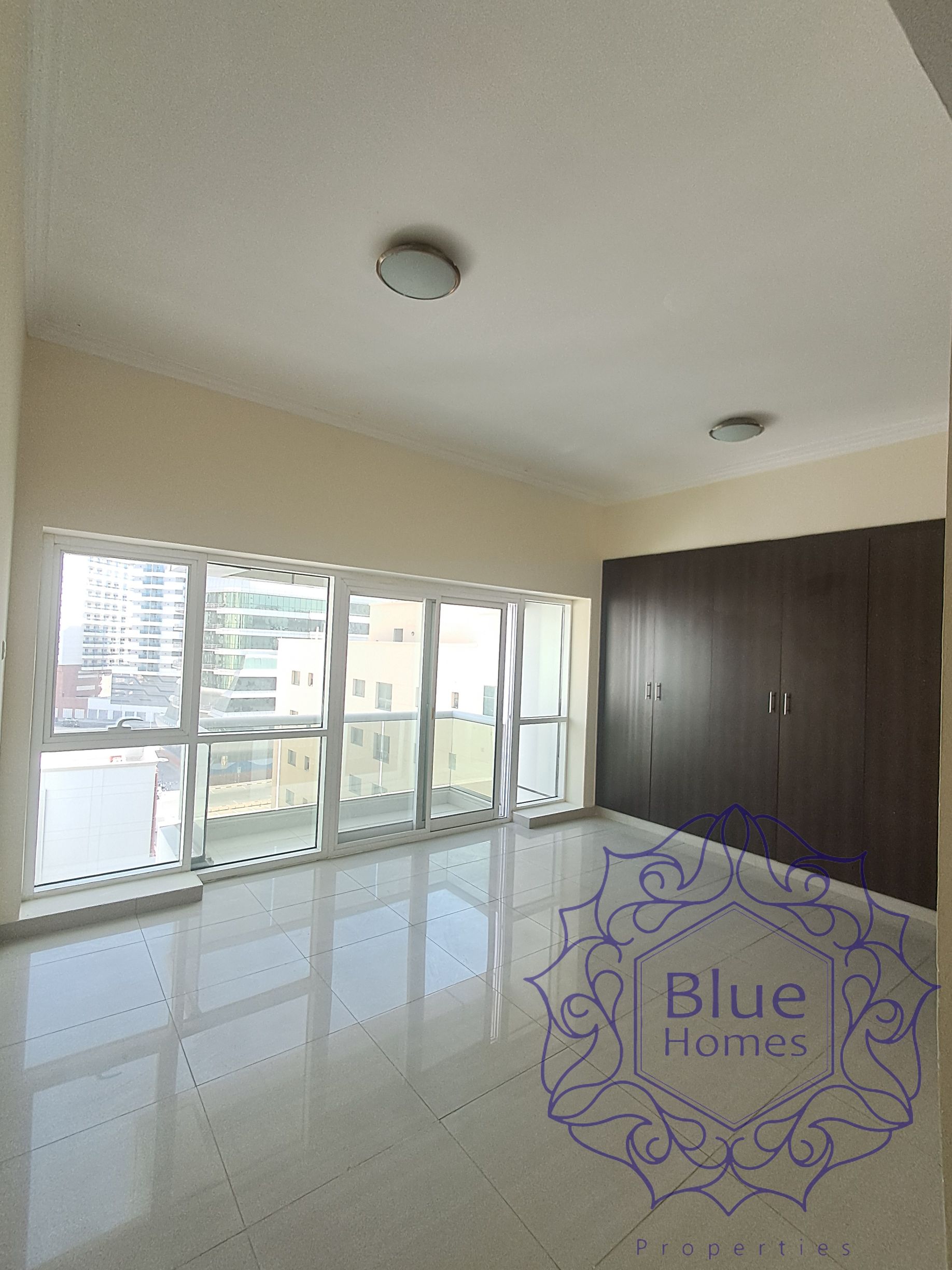 Spacious Luxury 1bhk apartment | Close to mall of Emirates