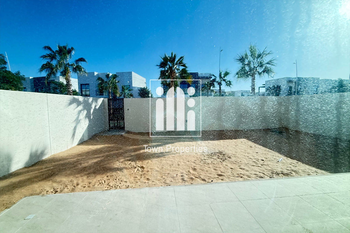 Modern Living | 4BR + Maid Villa | Close Top Amenities |