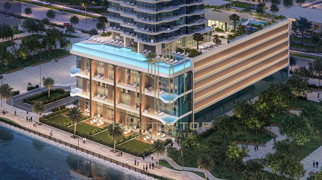 Townhouse + Study+ Private Pool | Waterfront Living | Resort style Amenities | 45/55