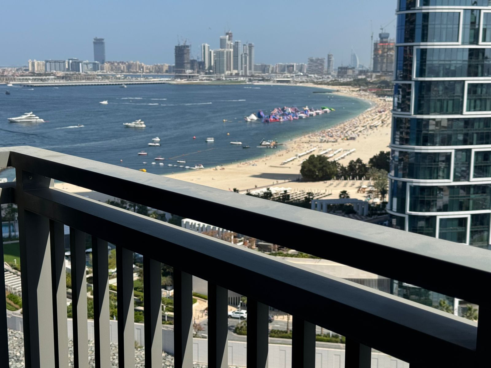 Stunning Beach Views - Unfurnished - Chiller Free
