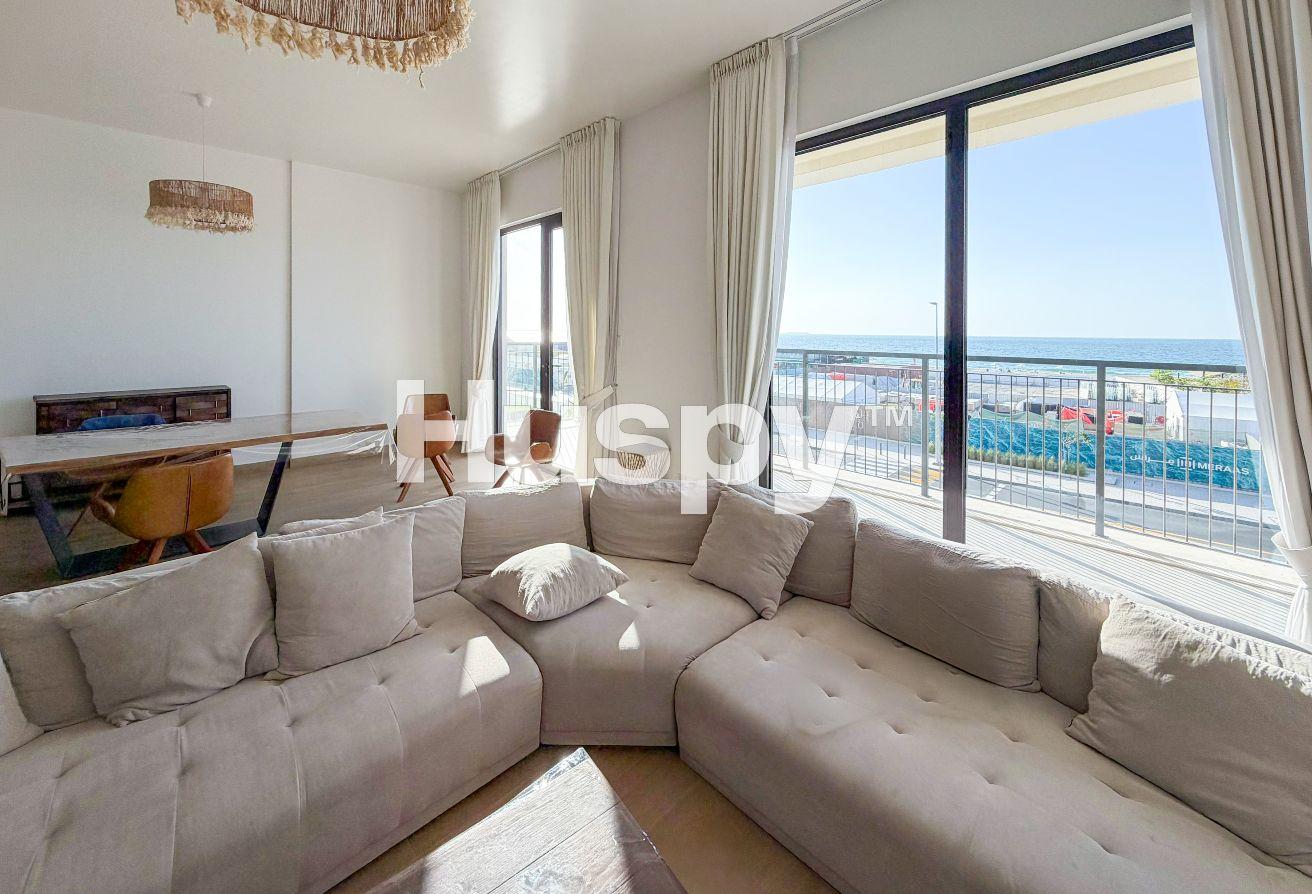 Vacant | Sea View | Beachfront