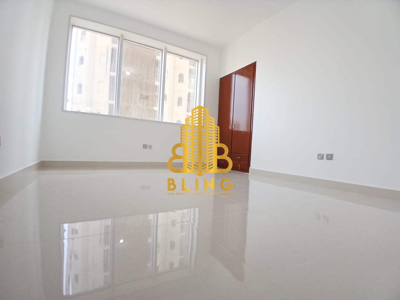 Alluring 3BHK With Built-In Cupboards & Closed Kitchen