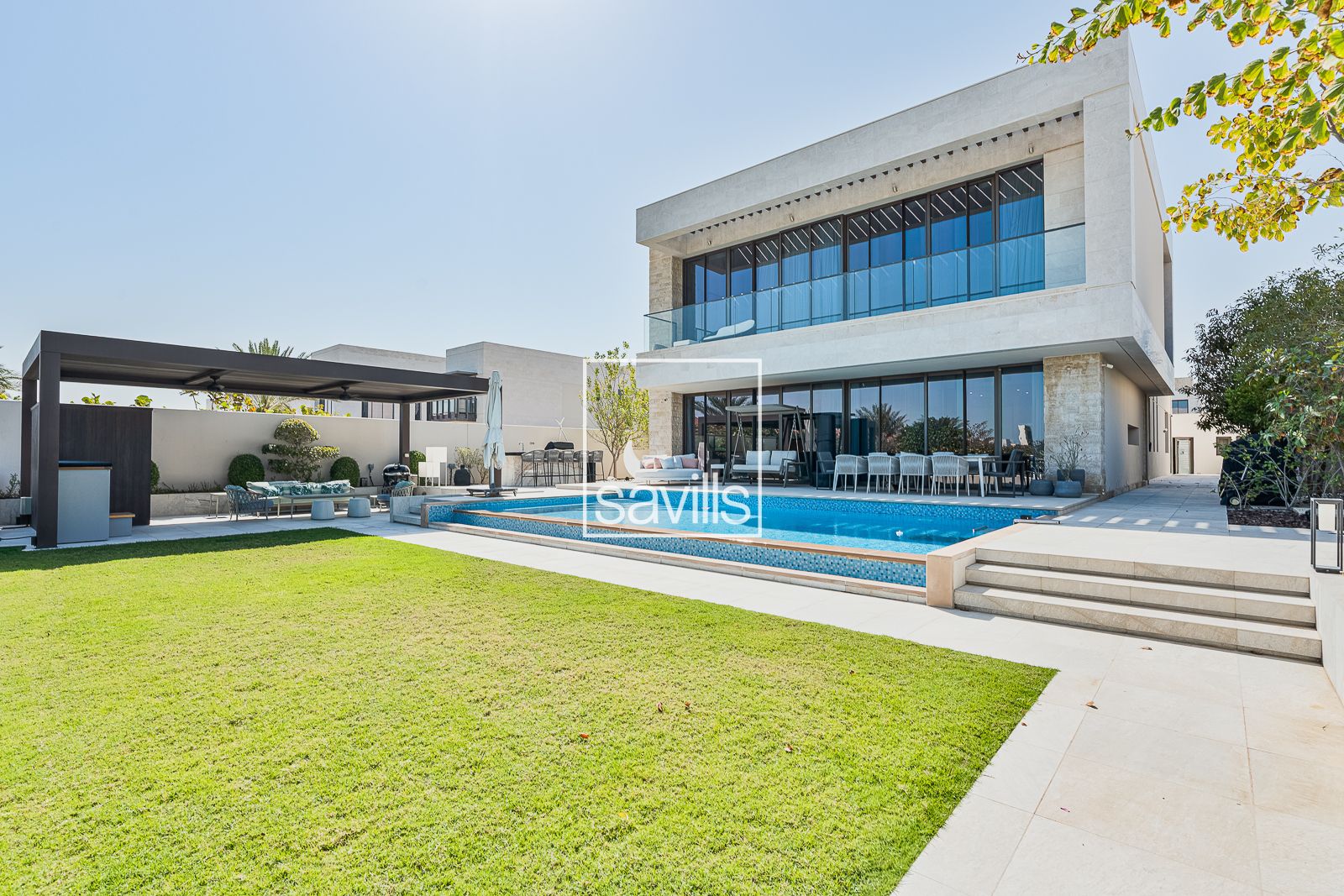 Own this Beachfront Villa in Hidd Al Saadiyat!