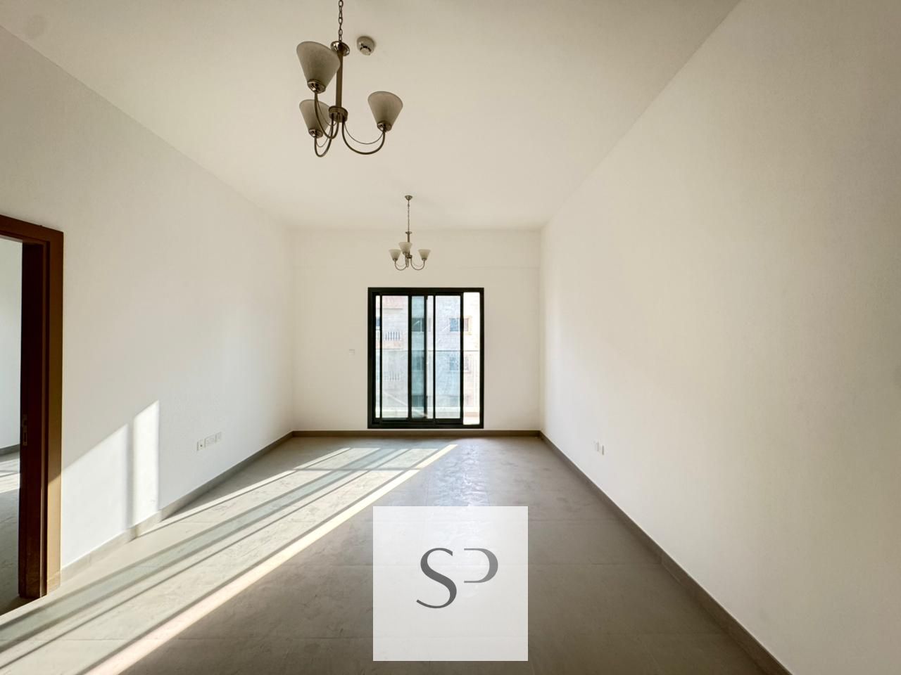 BRAND NEW | CLOSE KITCHEN | SPACIOUS | BALCONY