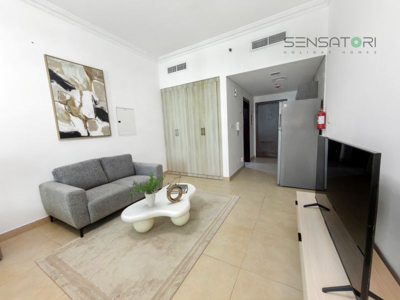 PRIME LOCATION | HIGH FLOOR | SPACIOUS LAYOUT