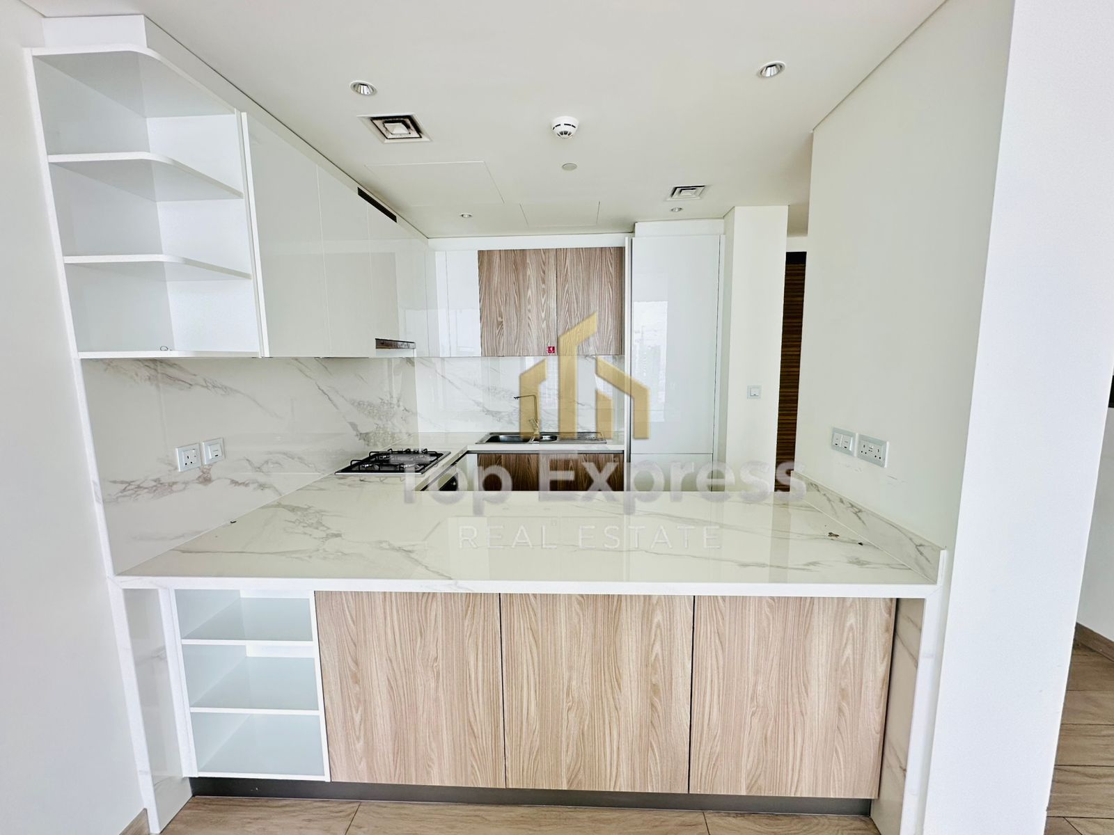 3 Bedroom +Maid Room |Vacant|Unfurnished|Community And Pool View