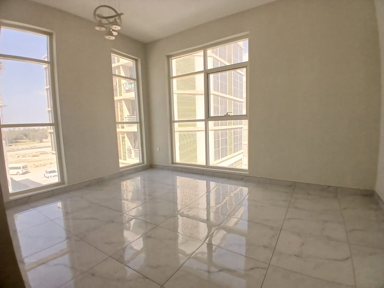 Lxury and Like Brand new apartment 1bhk prim location sharja
