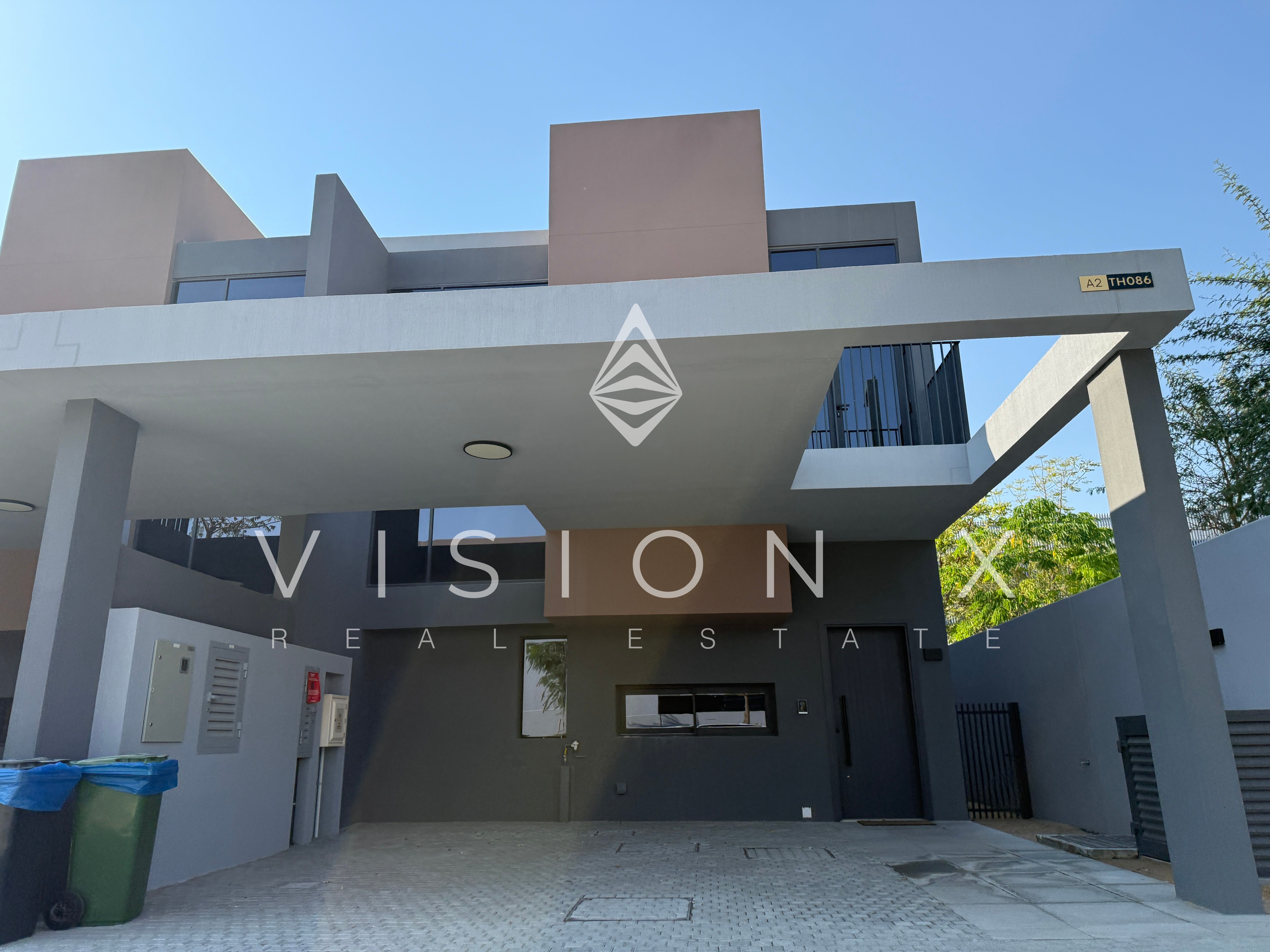 Ready Now | Peaceful Area | Spacious Townhouse