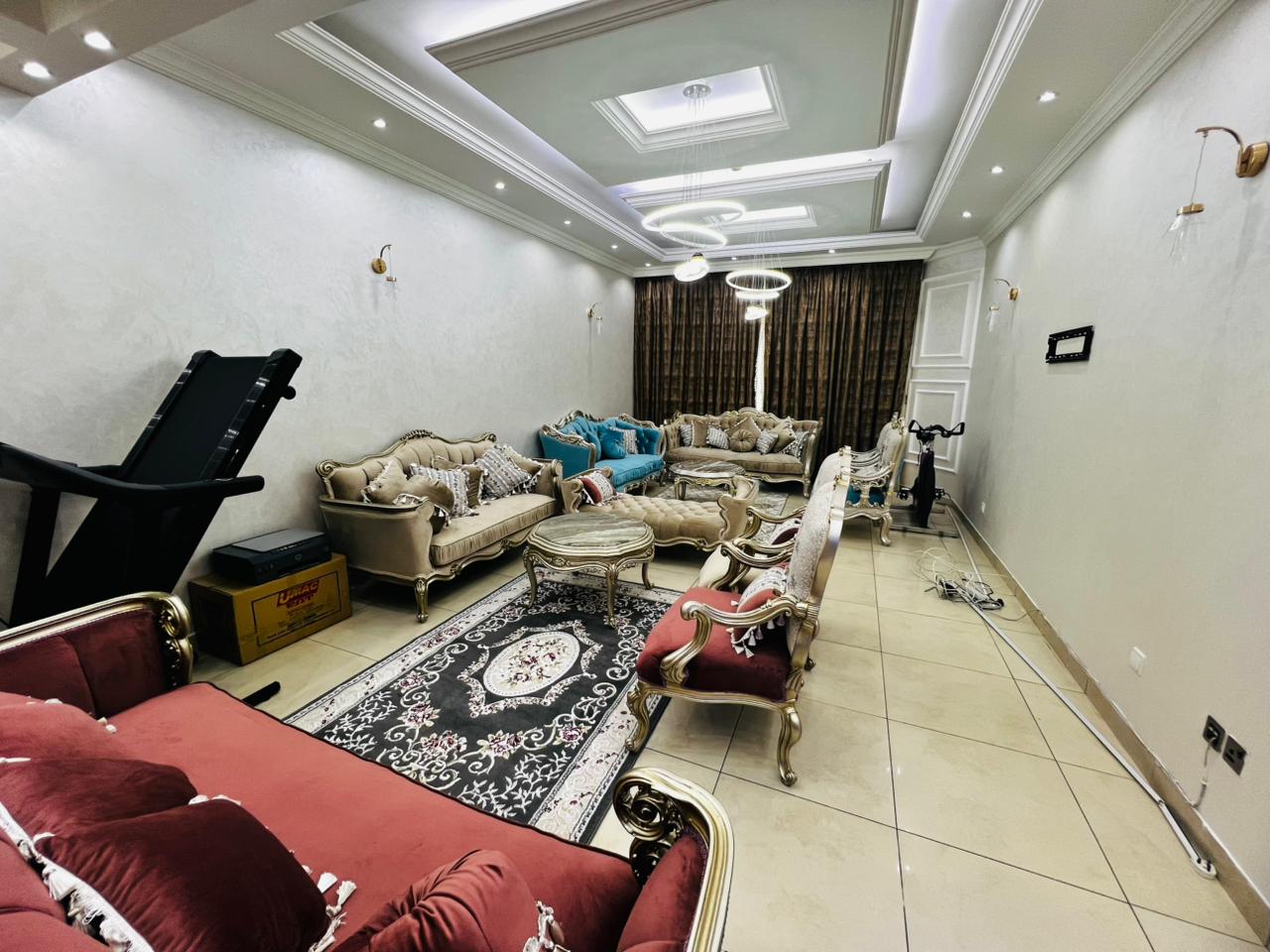 2BR Apartment in Al Khan | Central AC – 4 Bathrooms – Maid’s Room – Balcony with Sea View – Gym, Pool, Parking, Built-in Wardrobes, Near Services