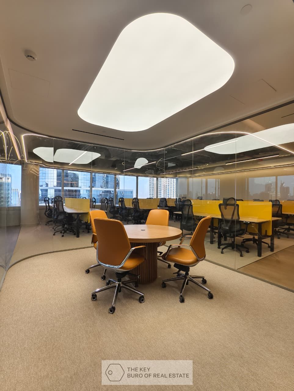 VACANT / HIGH FLOOR / MODERN DESIGN / TURN KEY