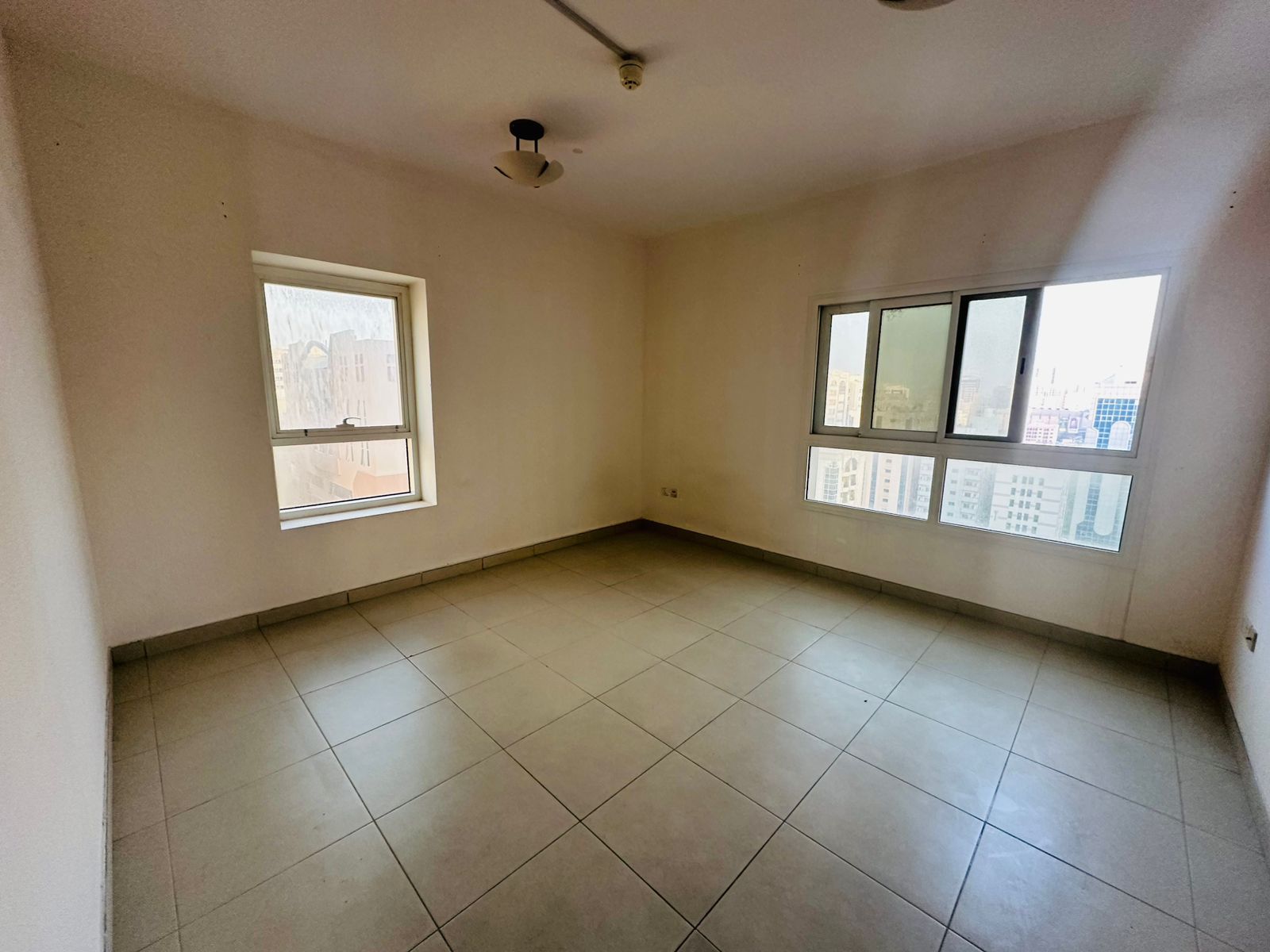 Beautiful 2 Bedrooms + Living Room – Second Tenant – with Spacious Layout and Open View. Master Bedroom Modern Finishing Prime Location Close to All