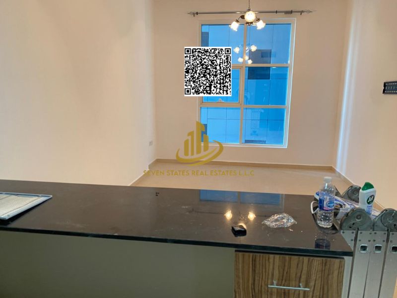 100% freehold ownership, strategic location near all services and shopping centers, high-end finishes ,