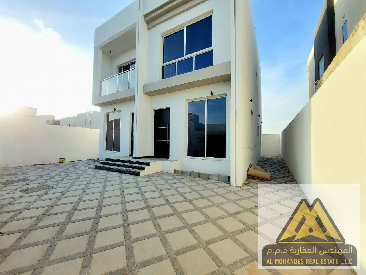 Luxury villa with 3 bedrooms (all master), spacious majlis, lounge, and separate maid's room for sale in Al Zahiyah area - freehold for all nationalit