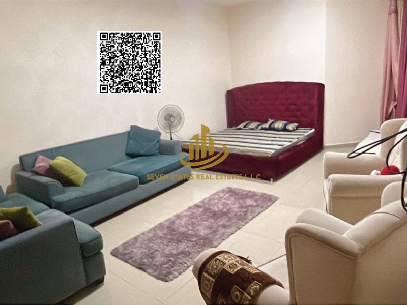For urgent sale: Studio apartment in Horizon Towers. Current tenant's lease expires in one week. Parking not included. Ready for immediate investment