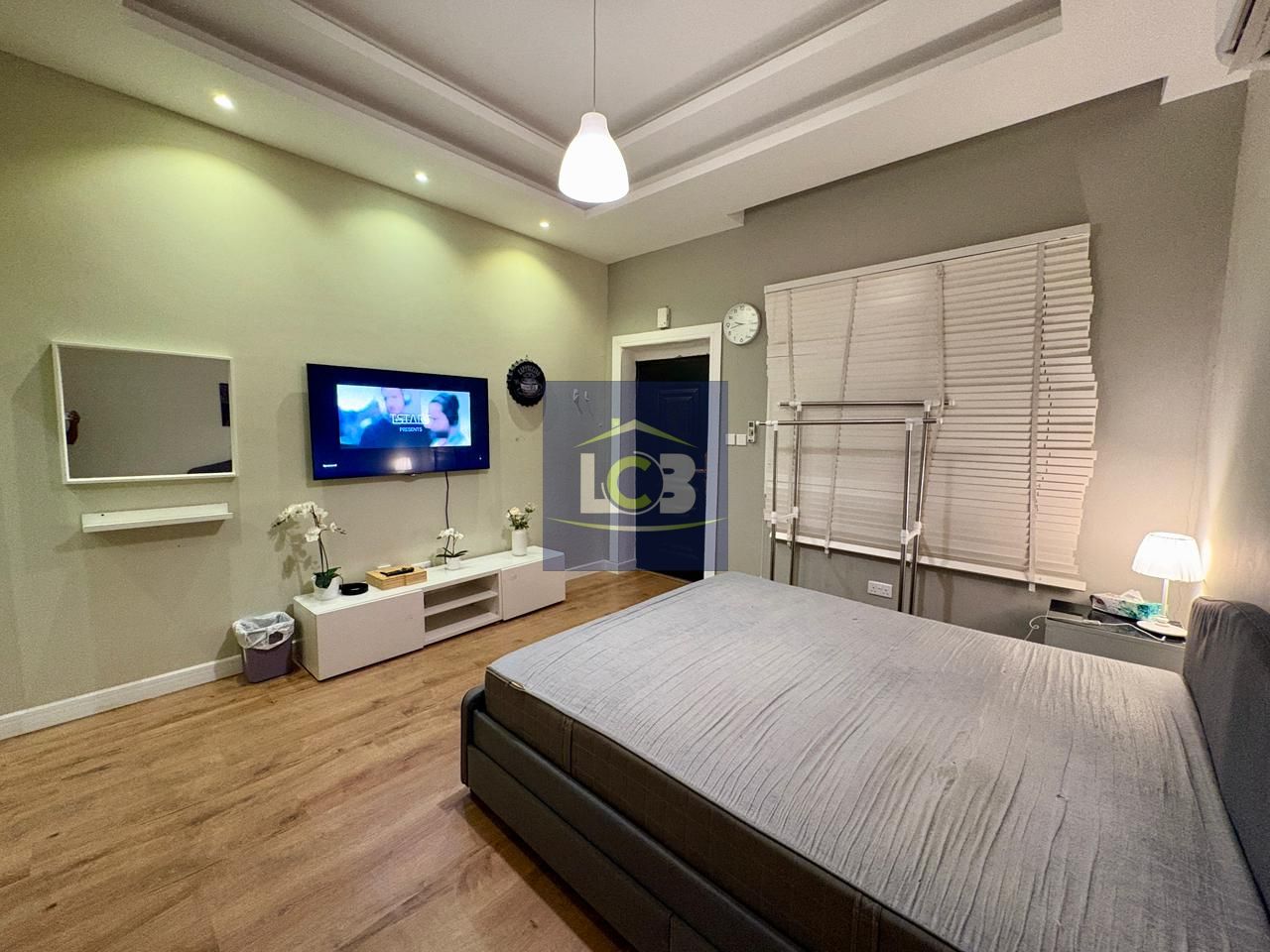 GET 3600/- MONTHLY LAVISH FULLY FURNISHED STUDIO ROOM CLOSE TO LULU HYPER MARKET AVAILABLE FOR RENT AT MBZ CITY