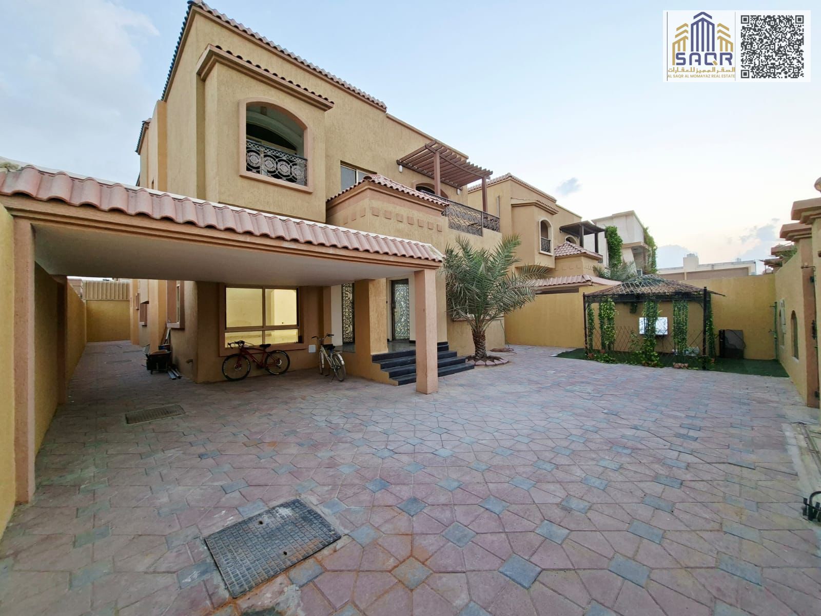 Brand new villa in a prime location behind Nesto, a fantastic opportunity at a price including electricity, water, and air conditioning.