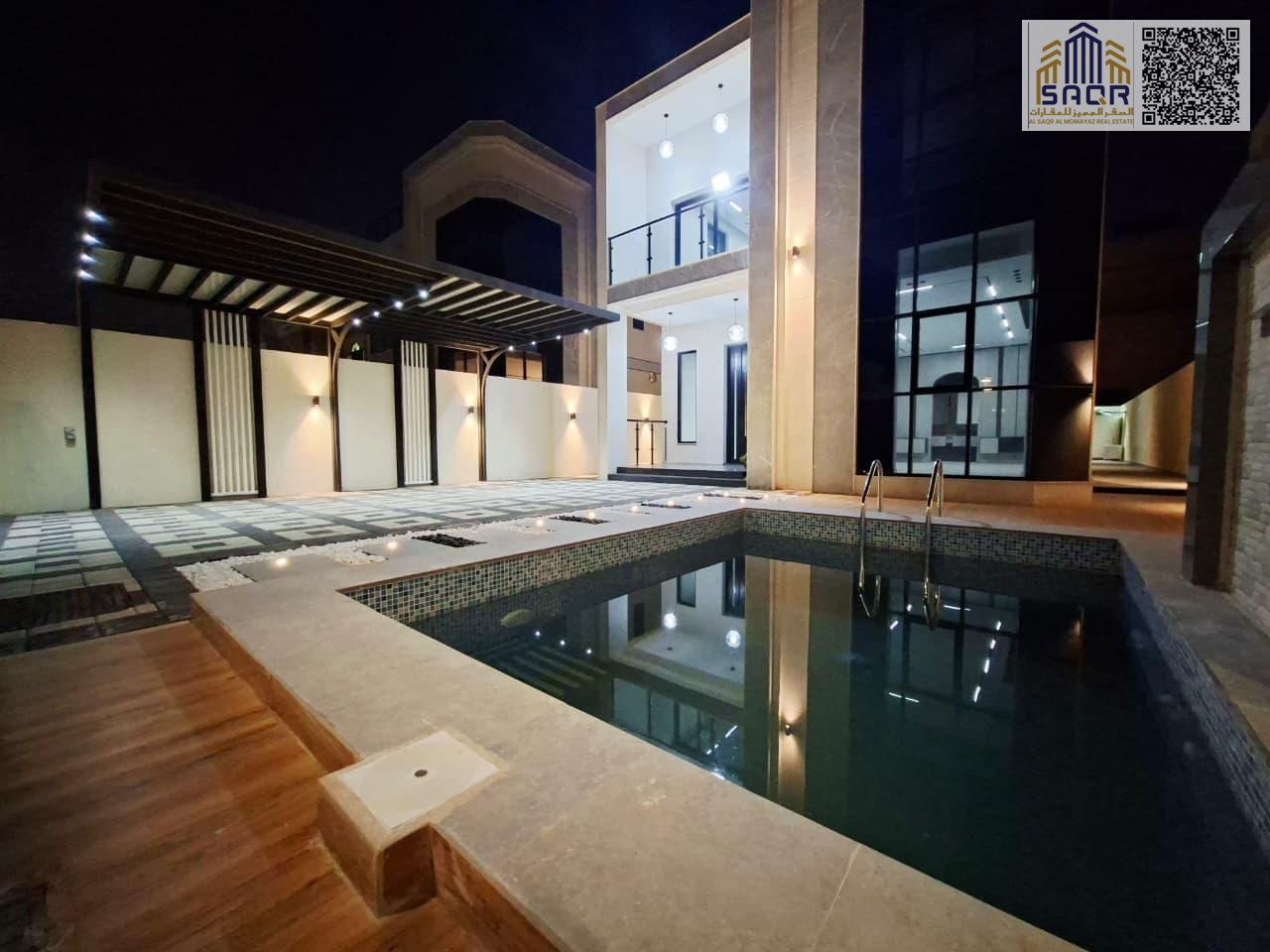 Swimming pool and garden, freehold ownership, government drainage, no annual fees