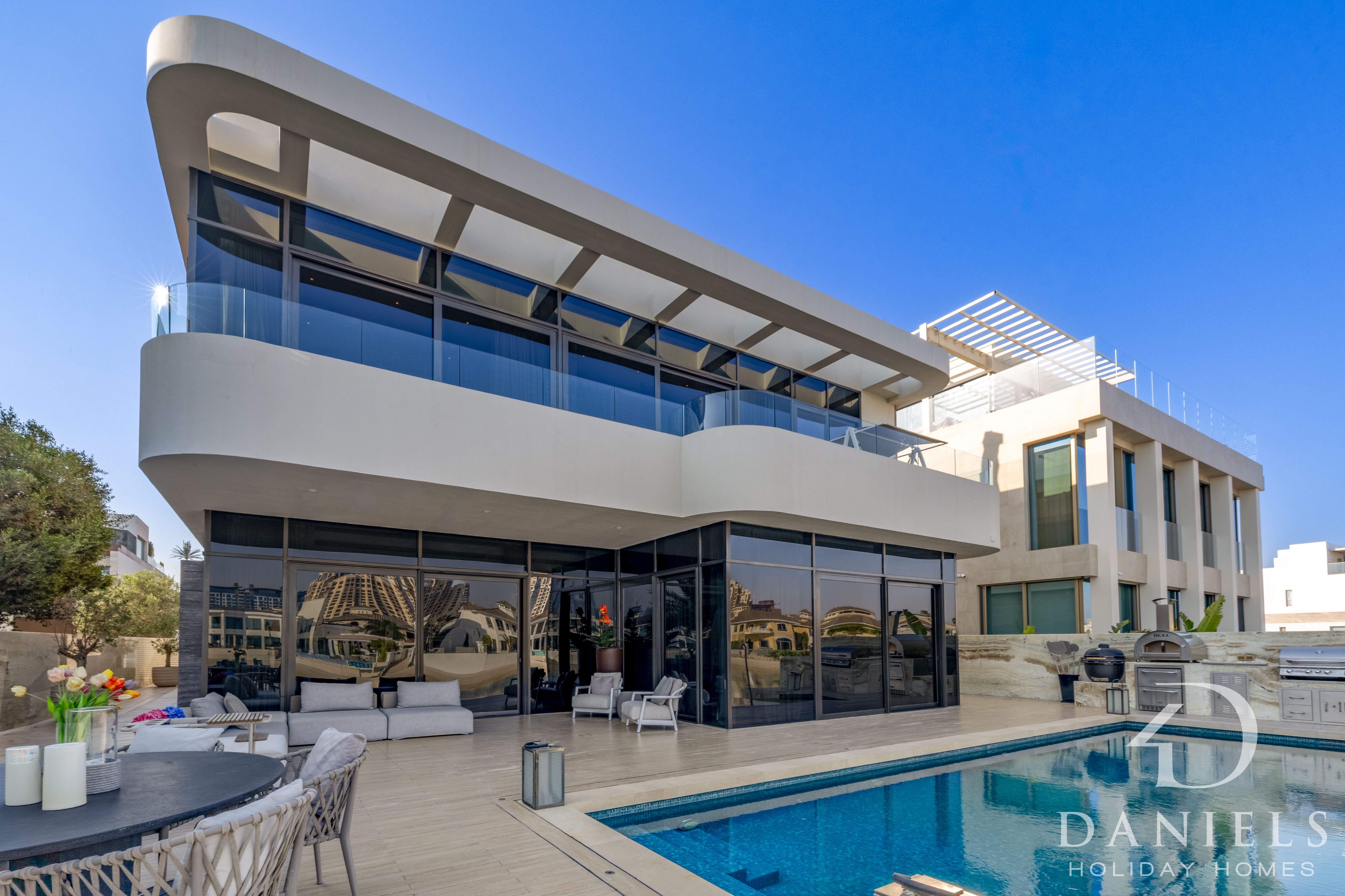 Daniels 5BR Villa | Palm Jumeirah | Beach Access