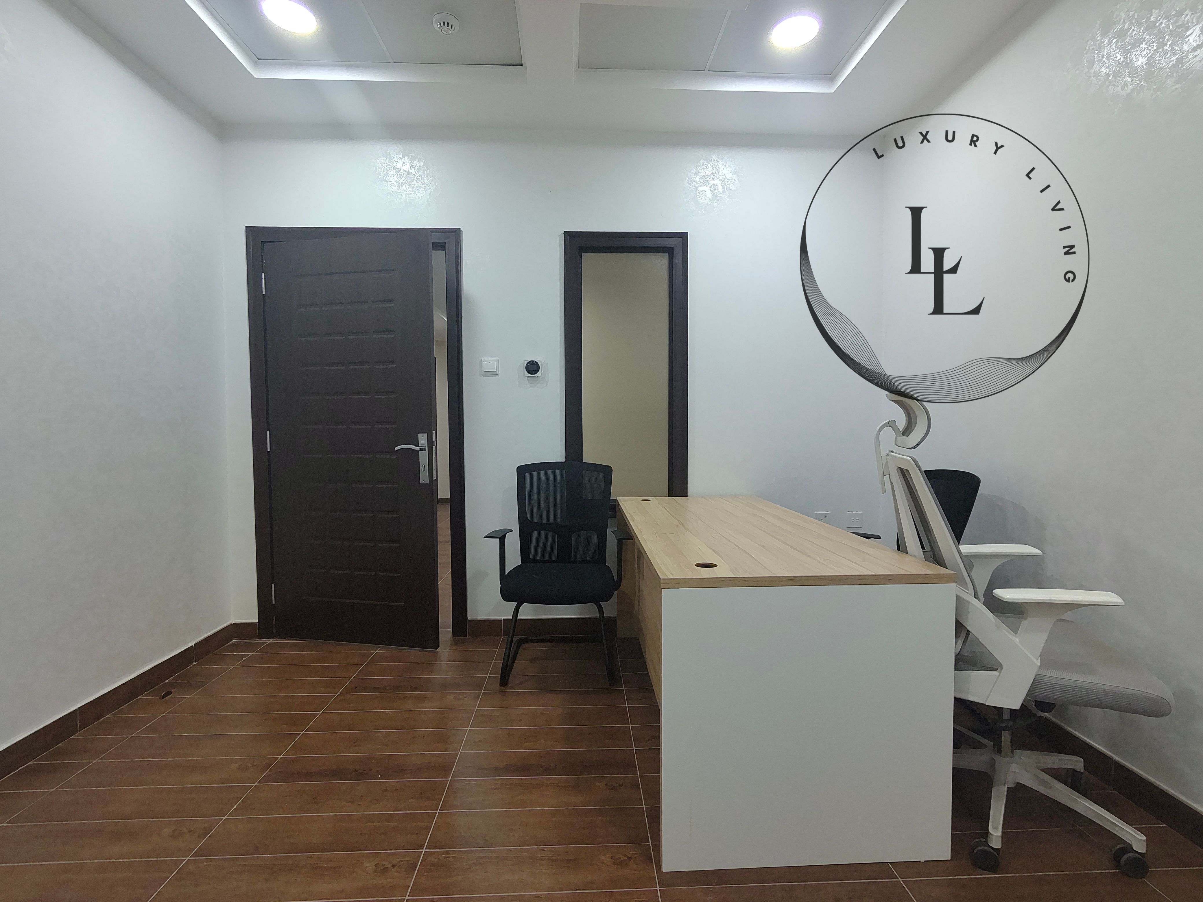 Lavish furnished office is available in 18k with all bills