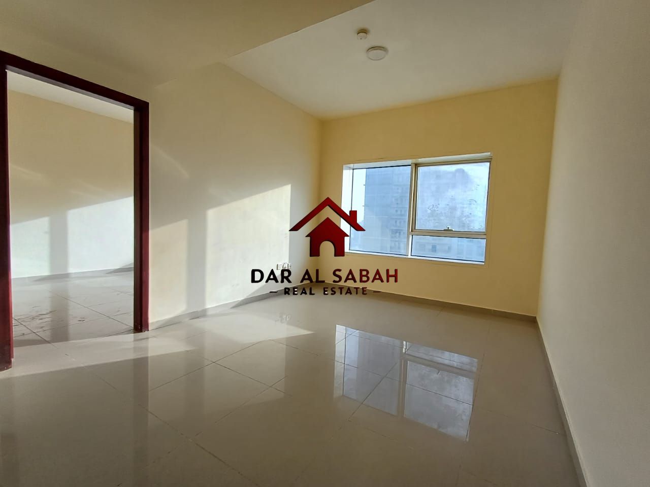 1BHK 1MONTH FREE FOR FAMILY EASY EZIT DUBAI FRONT OF RTA BUS STOP 1 CHQ 35K 6 CHEQUES 37K