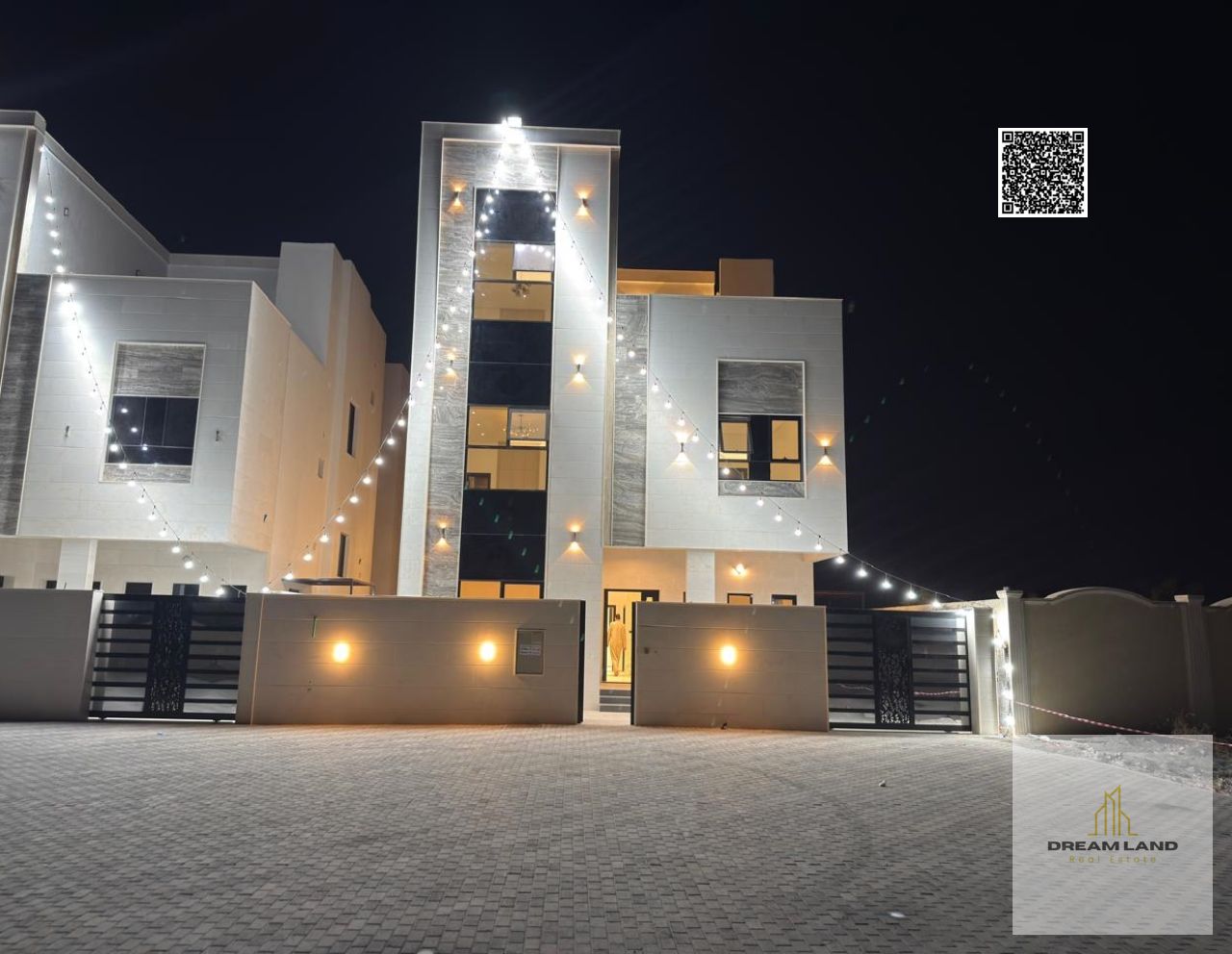 Villa with a price that includes registration and ownership fees, as well as water and electricity, located on the main street, ready for residence in