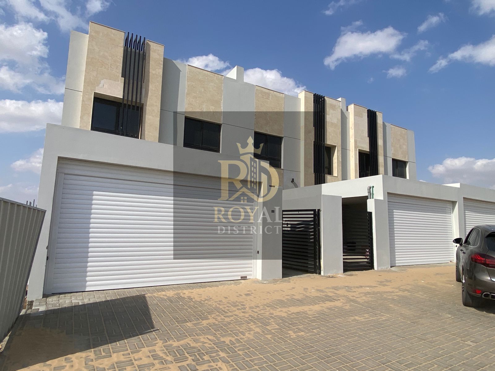 URGENT SALE! 4BR MASTER TOWNHOUSE | PREMIUM LOCATION | BELOW MARKET PRICE | FREEHOLD