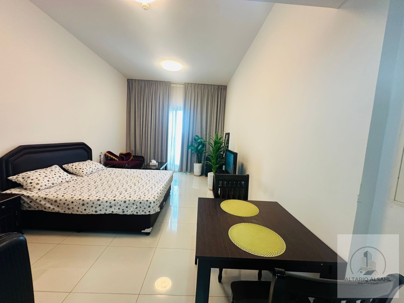 FURNISHED STUDIO | VACANT | BIGGEST LAYOUT | IDEAL LOCATION