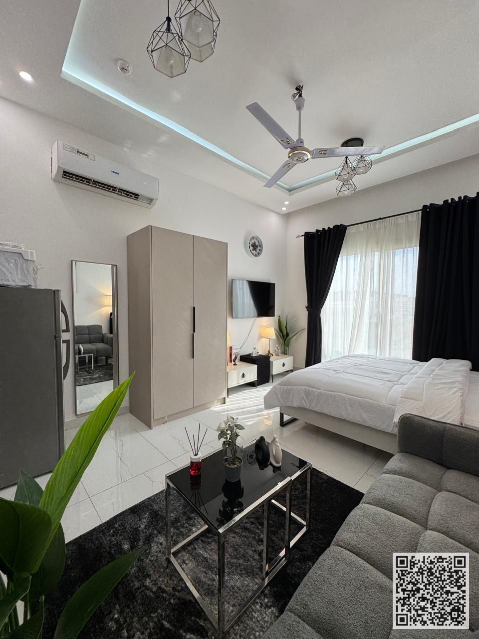 Luxurious fully furnished studio apartment with a balcony and separate kitchen for monthly rent in Ajman, Al Muwaihat 2. Special price! Rent includes