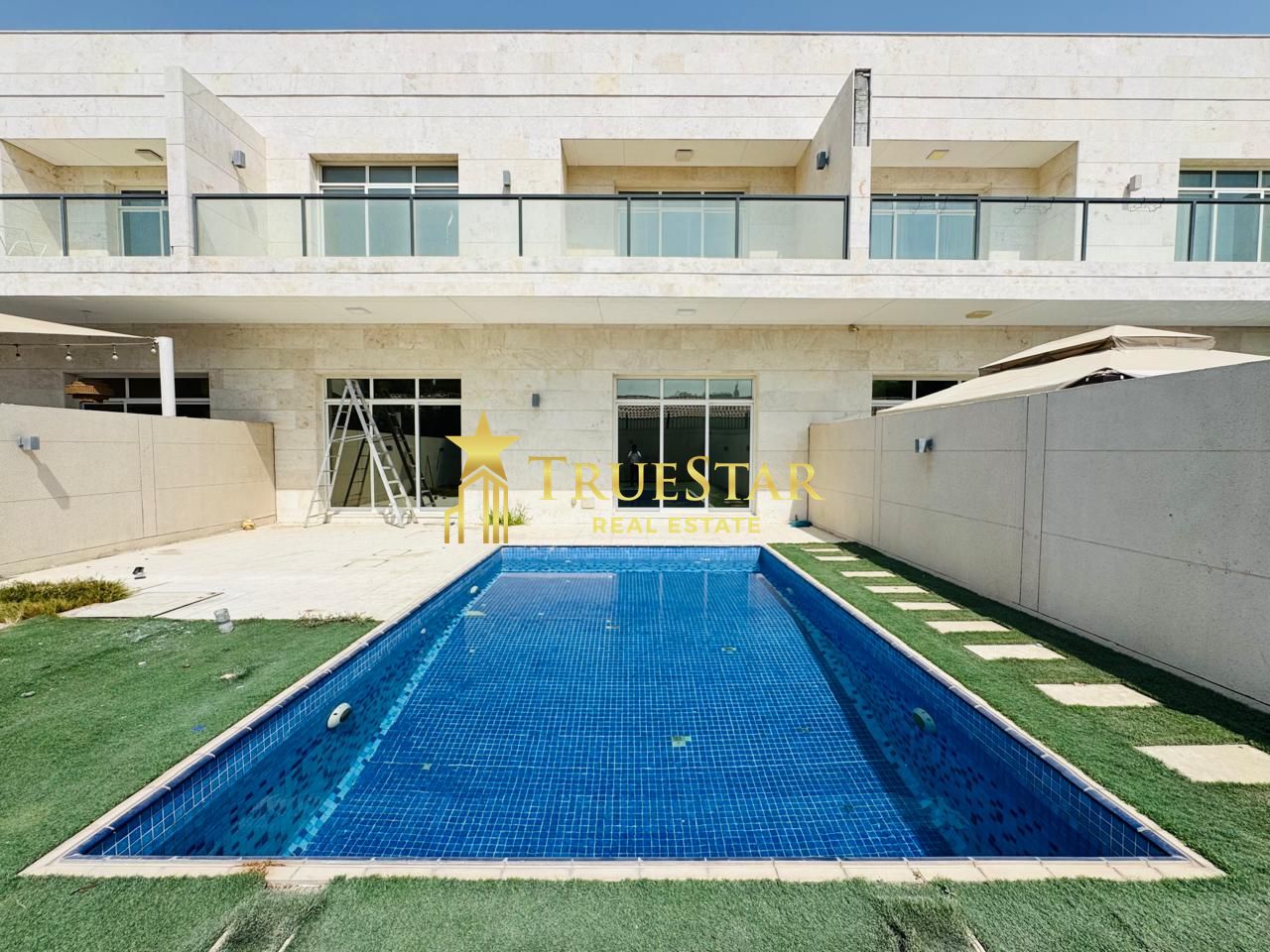 HUGE 5BR+MAIDS+STUDY+LAUNDRY PRIVATE GARDEN POOL TOWNHOUSE STYLE VILLA