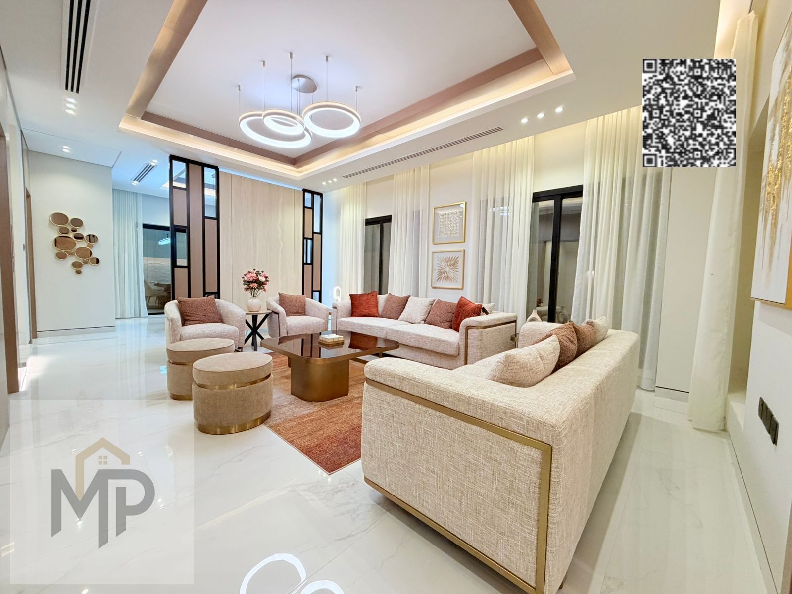 A spacious villa with a luxurious design and complete specifications. The price includes air conditioning + electricity + water + interior decoration