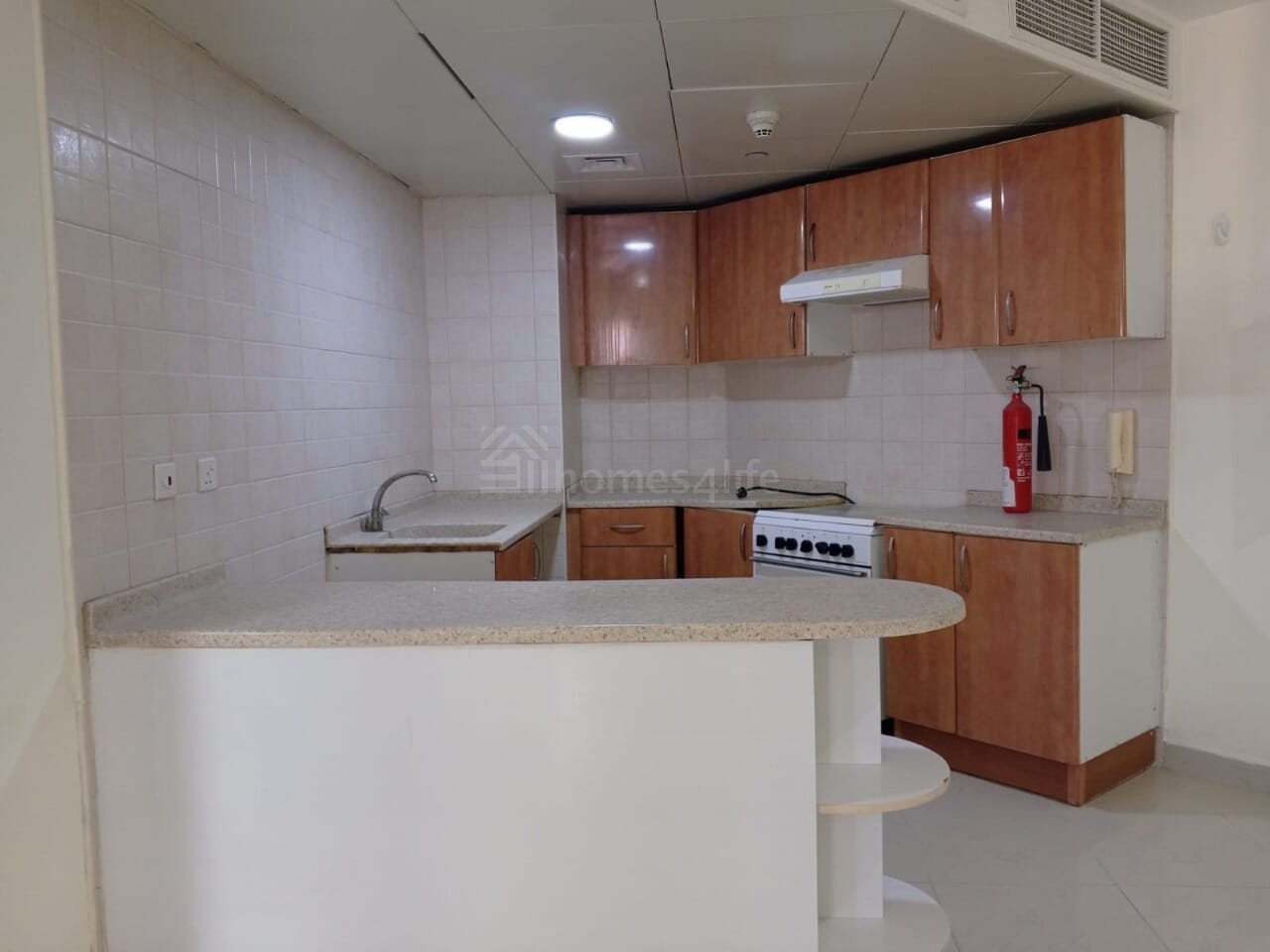 Upgraded 2BR | Lake View | Near Metro | Vacant