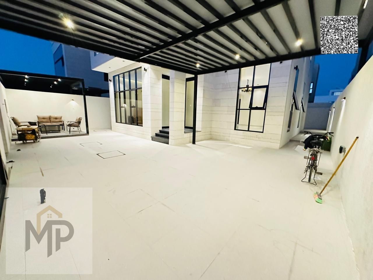 Ultra-luxury modern villa with full stone facade and ultra-luxurious interior with ultra-luxury hotel finishes,