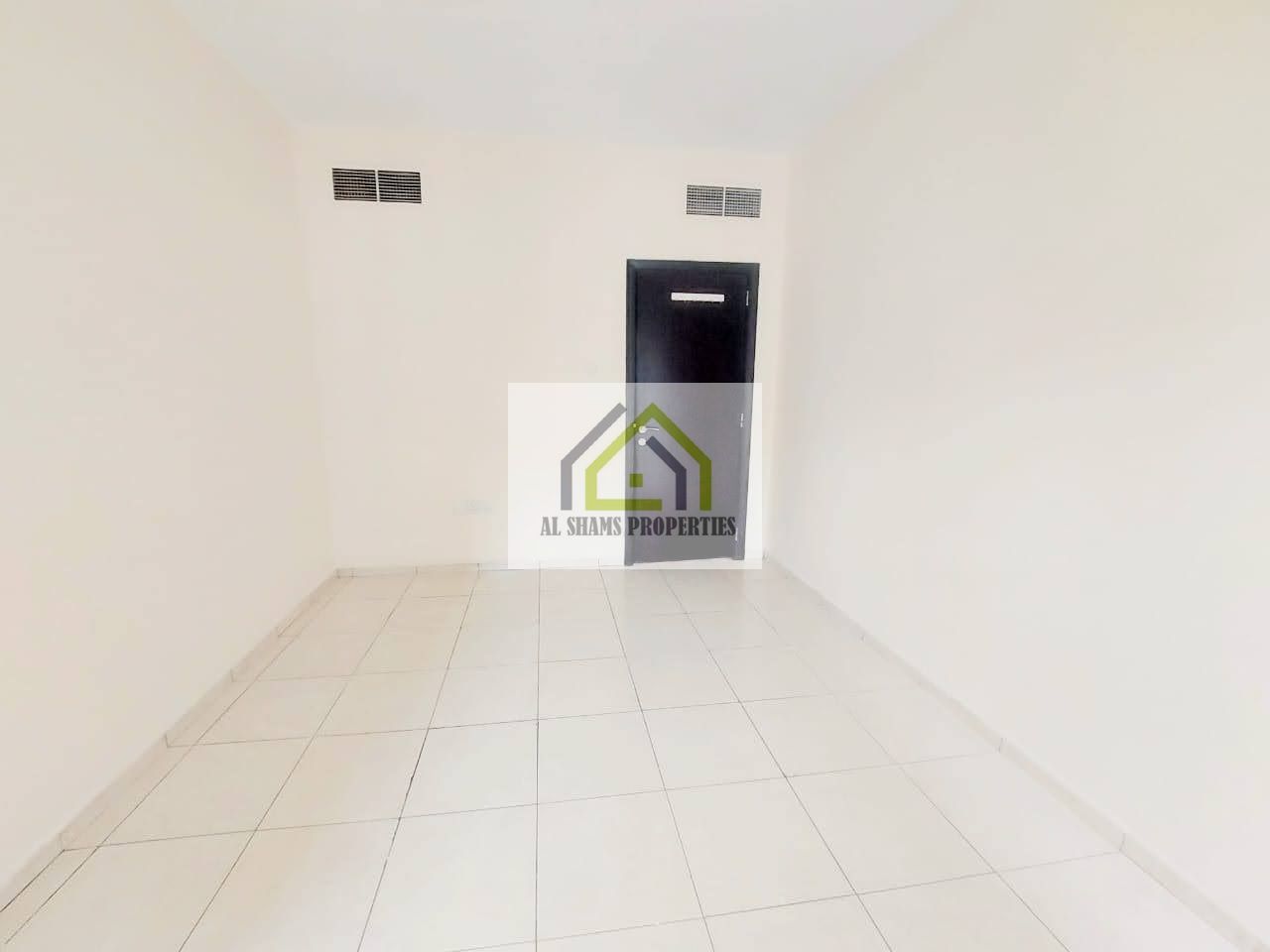 Specious 2bhk with balcony and wardrobes available