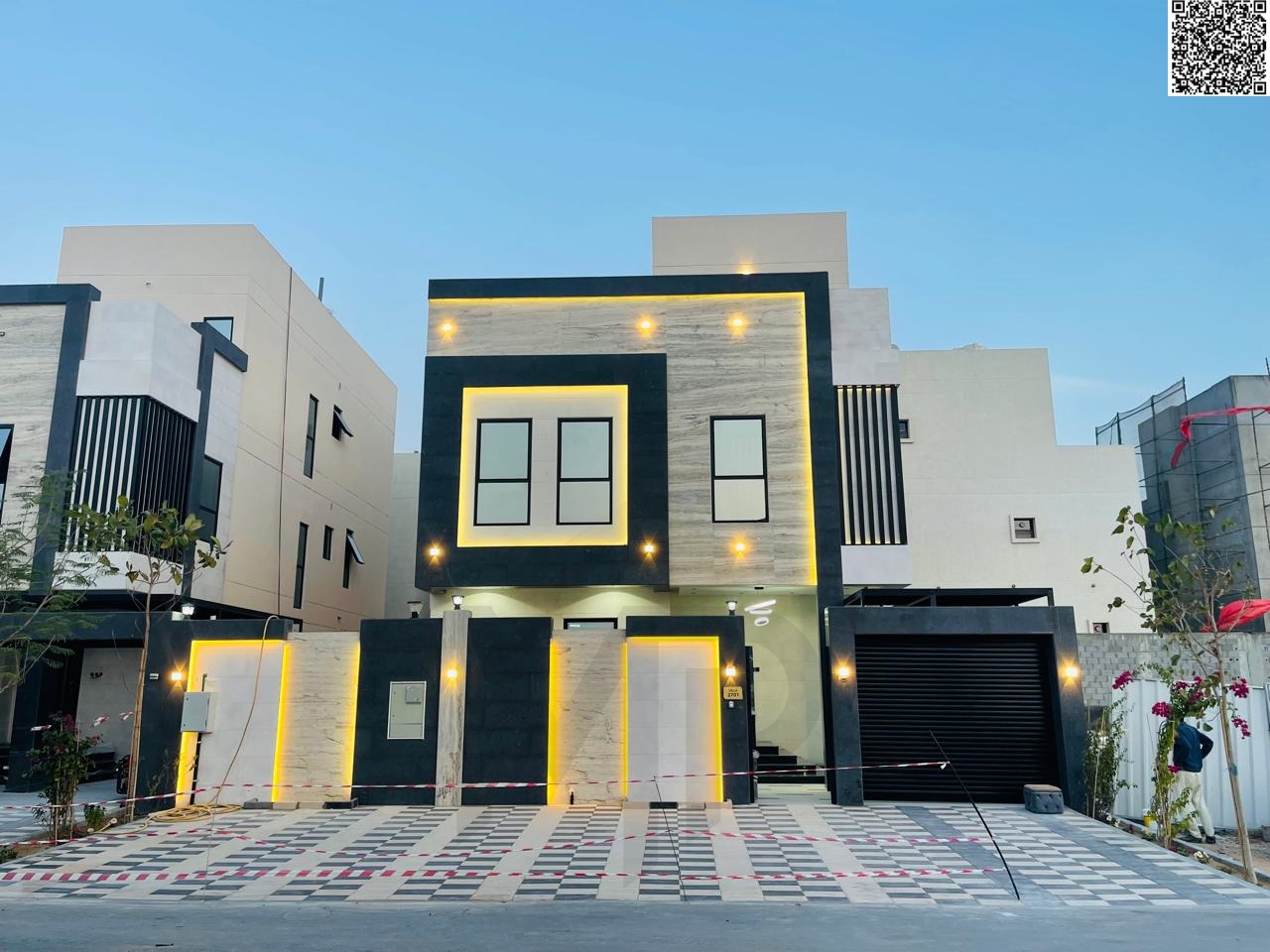 Villa for sale in Ajman at a bargain price. Excellent location. Freehold ownership for life. Open to all nationalities. Bank financing available.