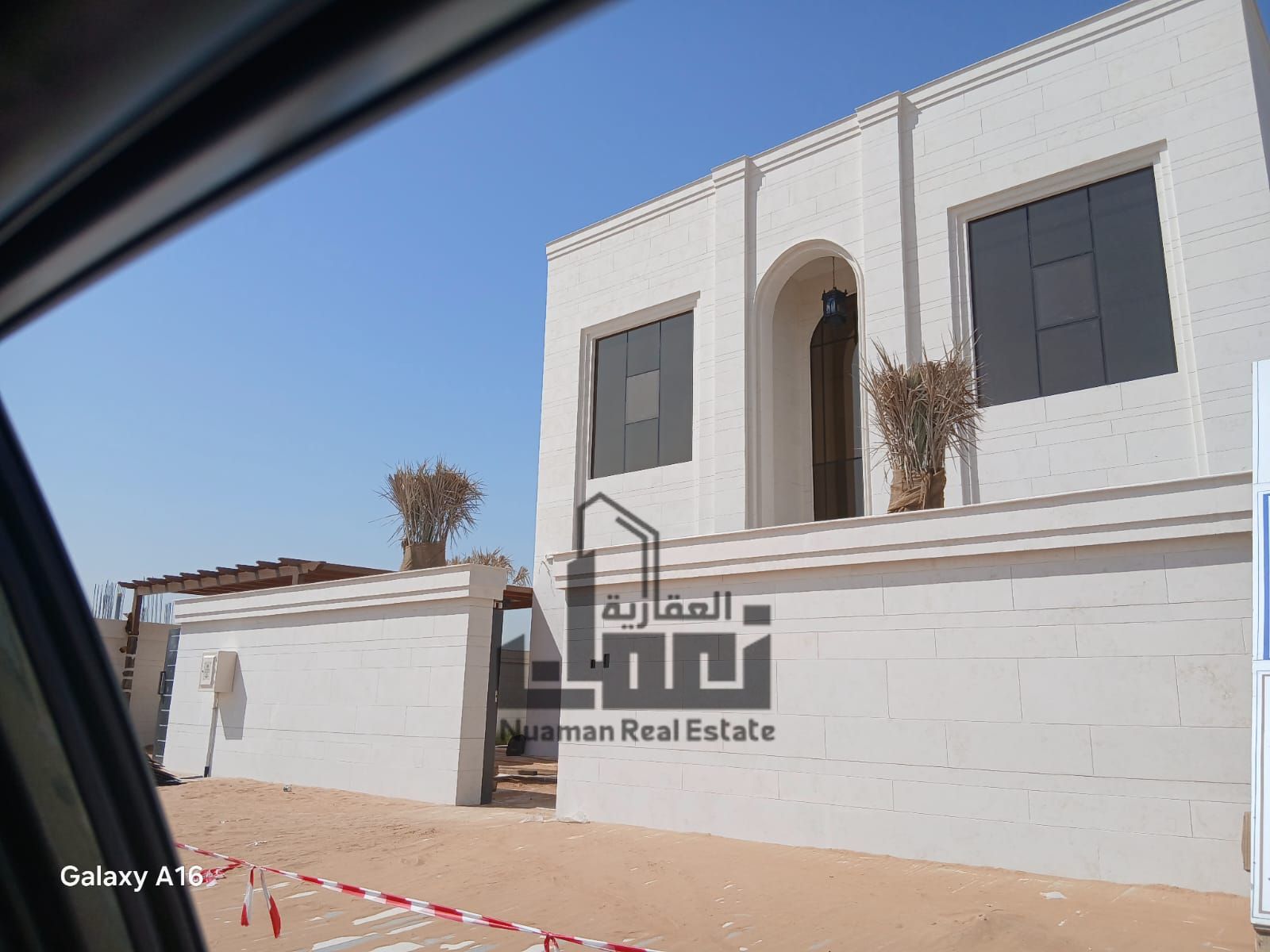 Modern Luxury Villa for Sale in Al Hoshi - Full Stone Cladding & O-General AC Property Overview: Discover this stunning modern villa located in the p