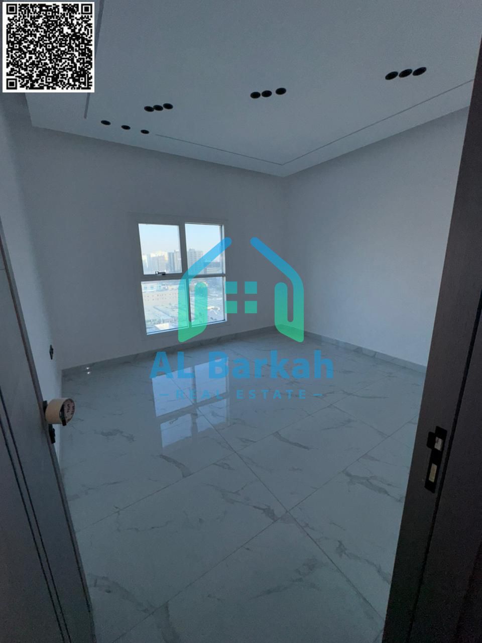 Two bedrooms and a living room in Al Khor Towers with a maid's room, 4 bathrooms, open view, 1500 sq ft, price 480,000 dirhams, high floor, immediate