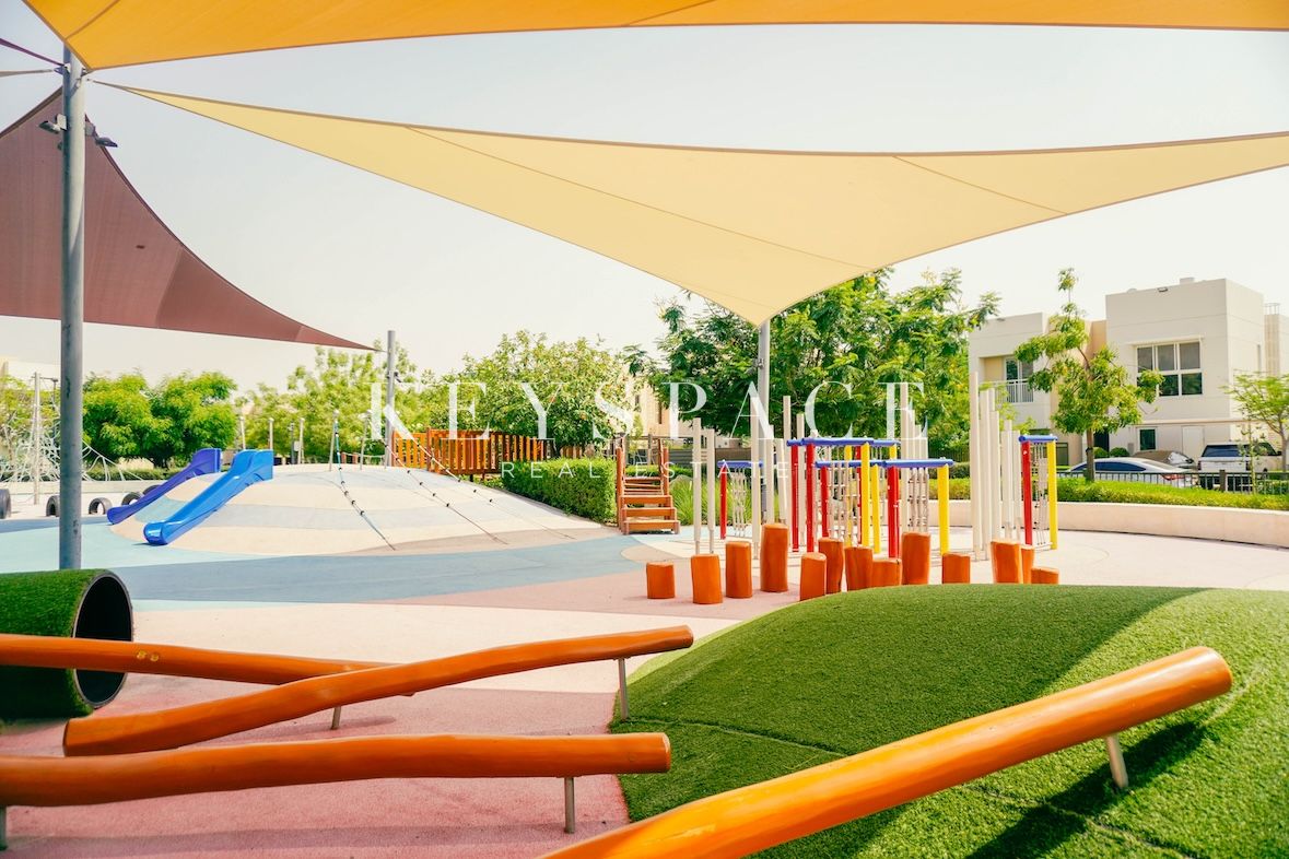 Sophisticated Villa with Landscaped Garden | Central Sharjah Locale | Resale