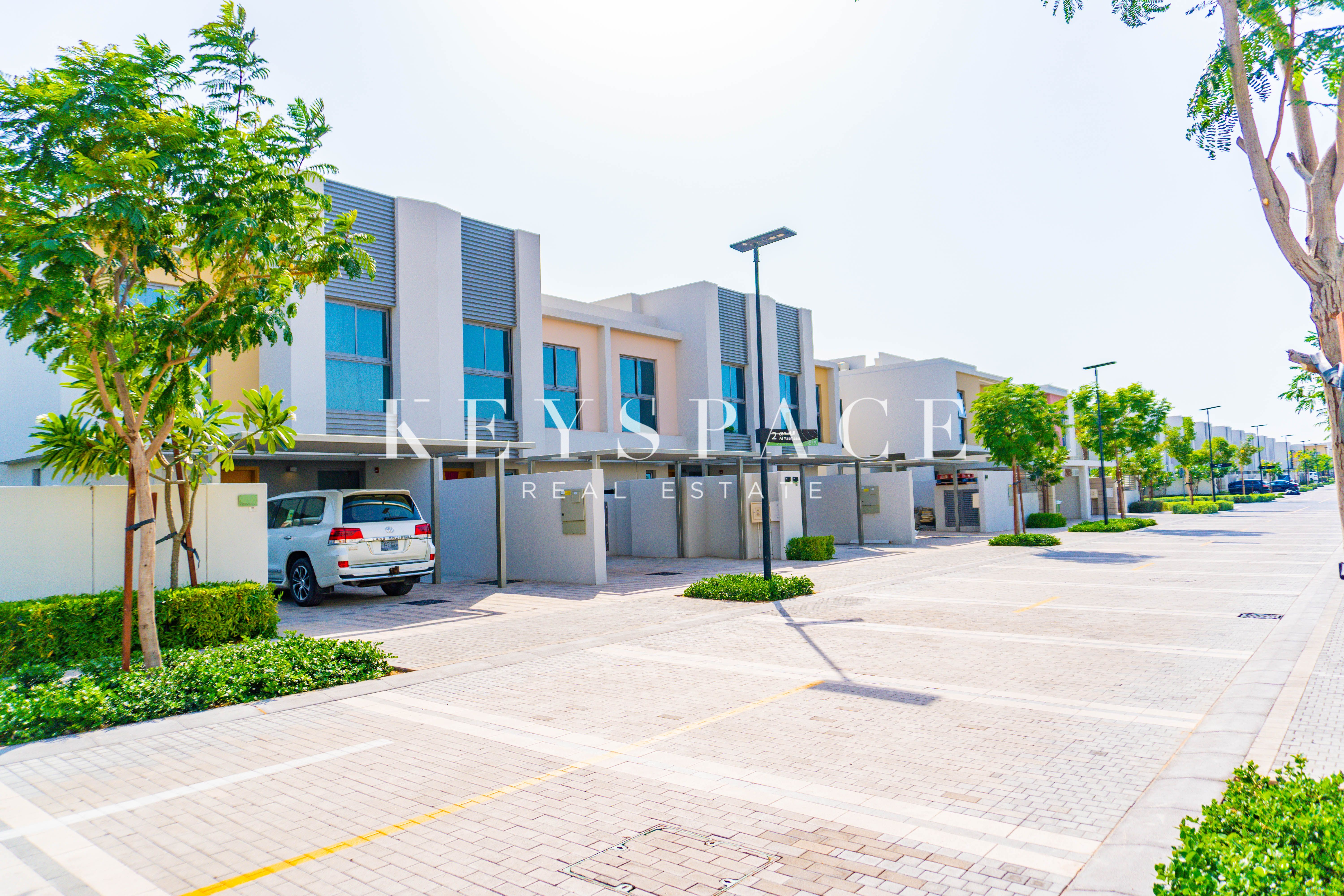 Charming Family Home in an Exclusive Community | Crafted Design | Resale