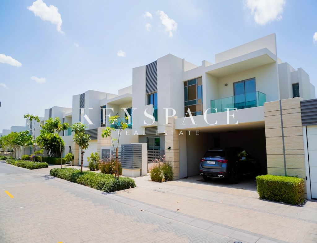 Sophisticated Villa with Landscaped Garden | Central Sharjah Locale | Resale