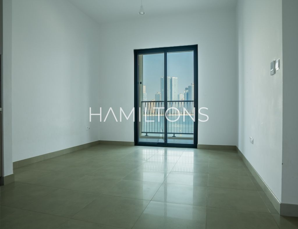 Vacant Residence | Waterfront Lifestyle | Panoramic Sea Views | Resale