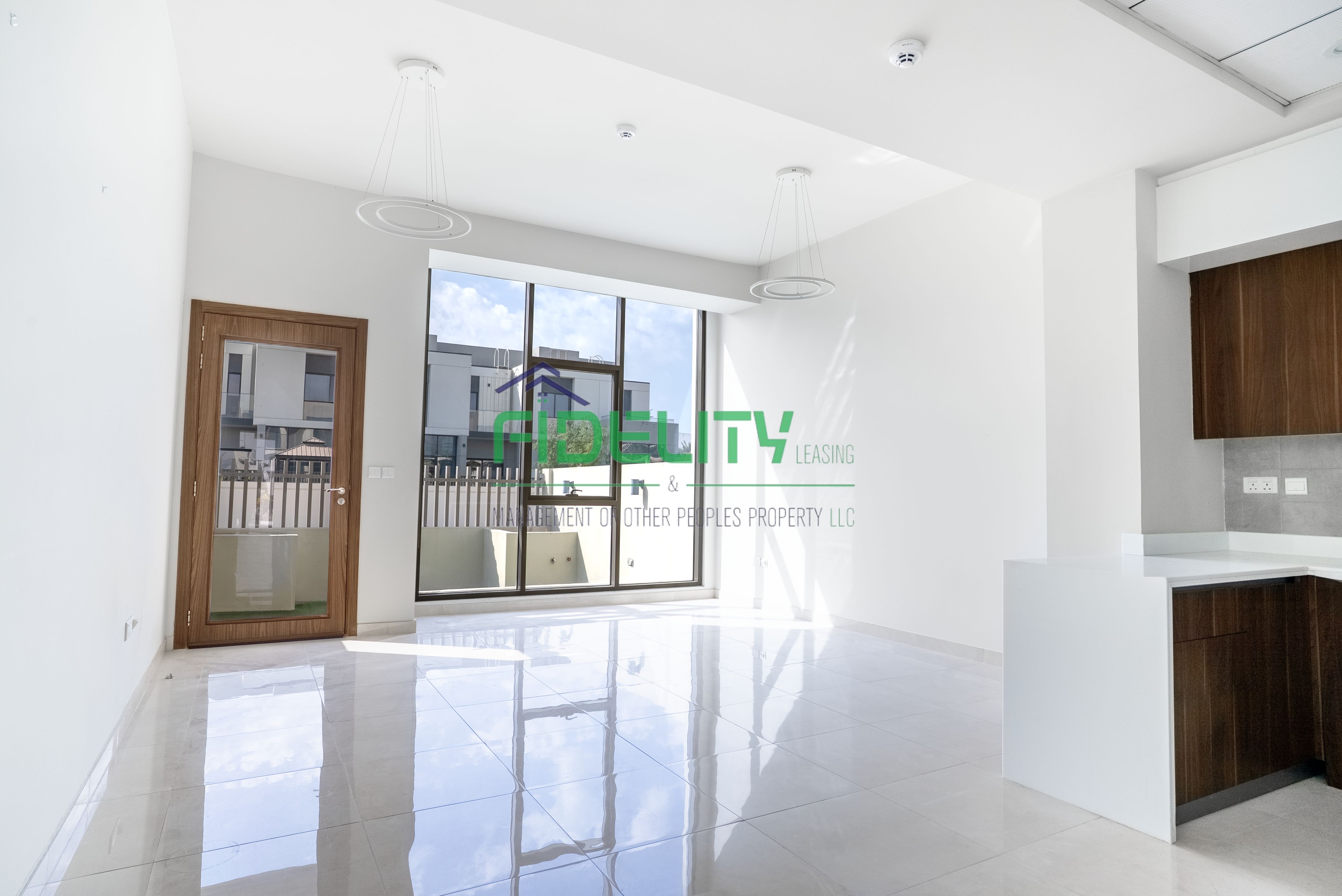 High-End 4BR Townhouse | Modern Design Private Garden