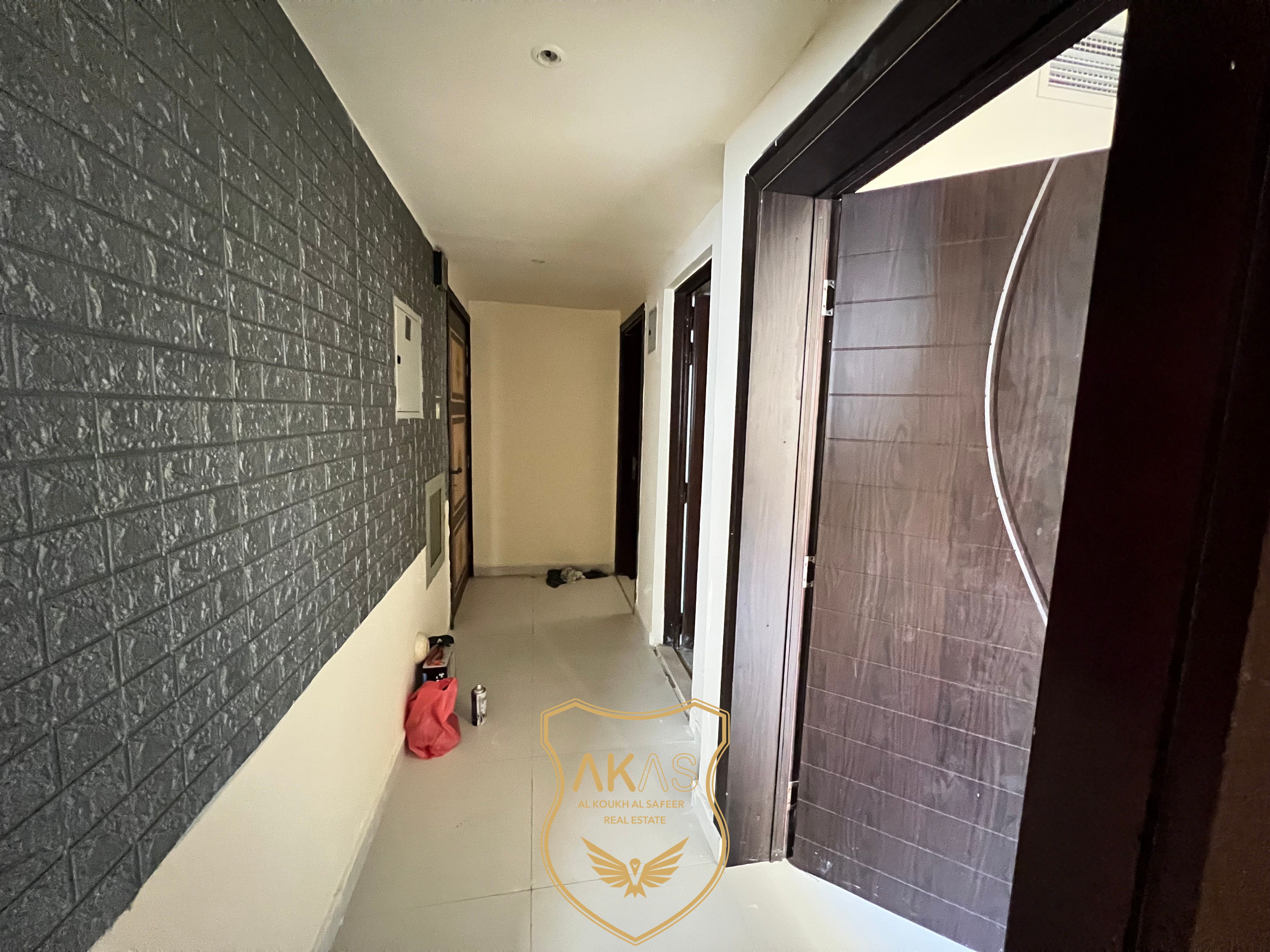 HOT Offer spacious 1BHK apartment Rent Only 27000AED yearly