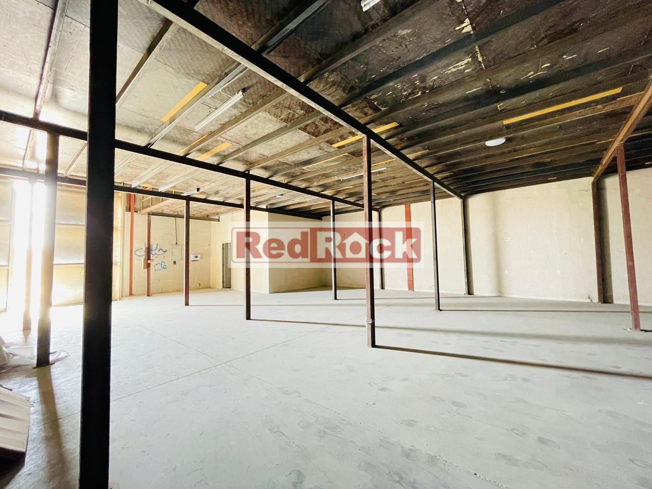 Spacious 3,500 Sqft Warehouse with Mezzanine