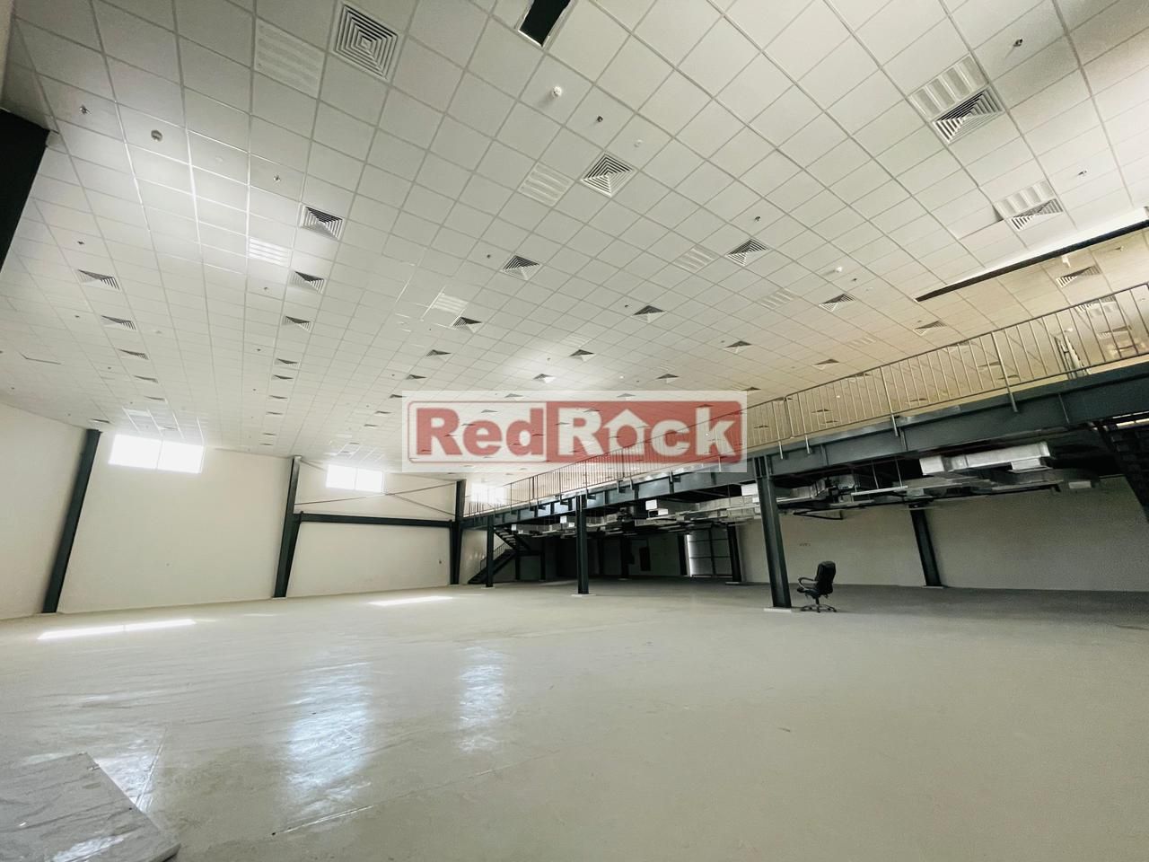 Classic Warehouse with Fully Centralised AC