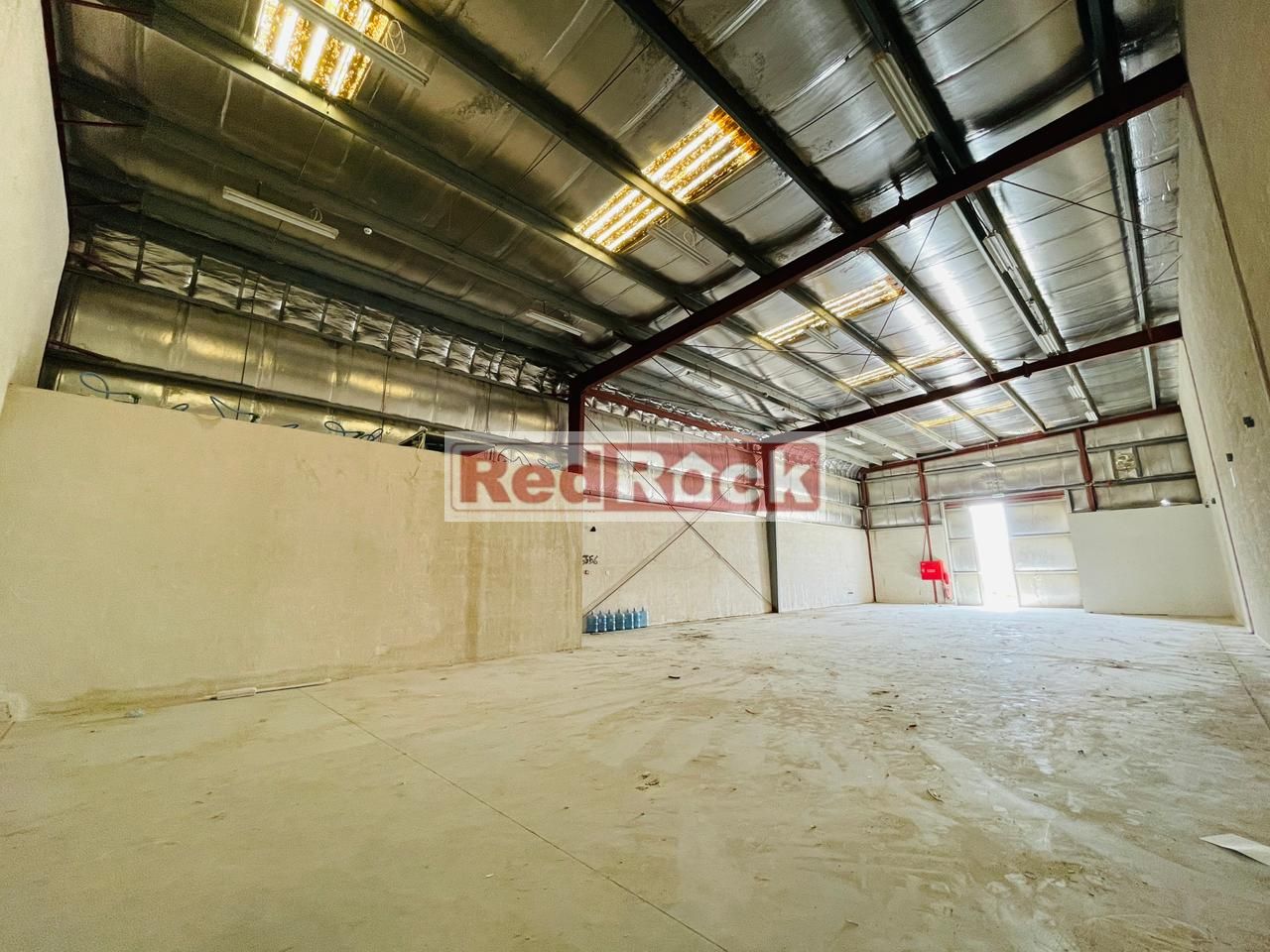 3,000 Sqft Unit with Massive Vertical Clearance