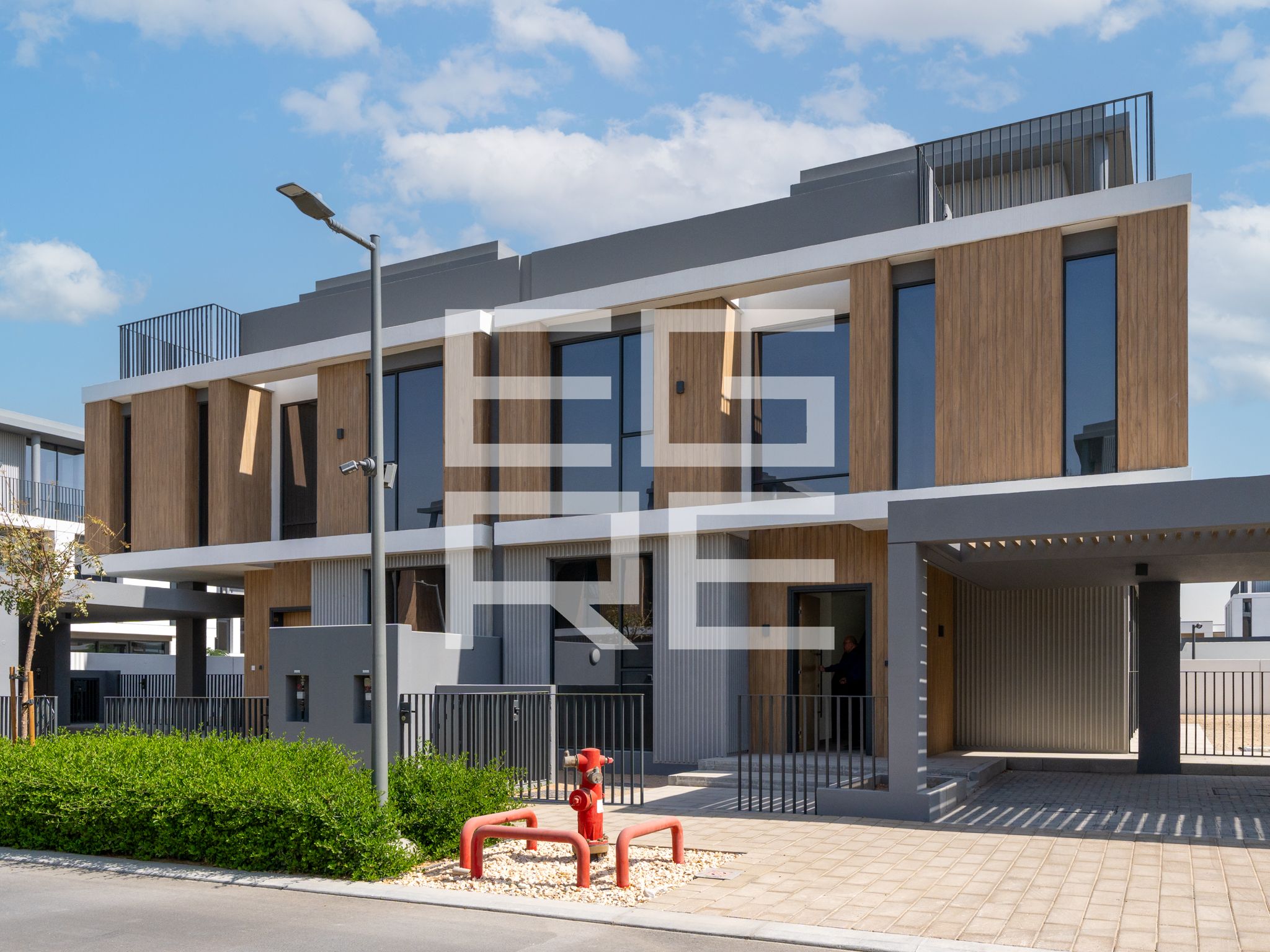 Luxury Townhouse Villa | 5BR+M | Prime Location