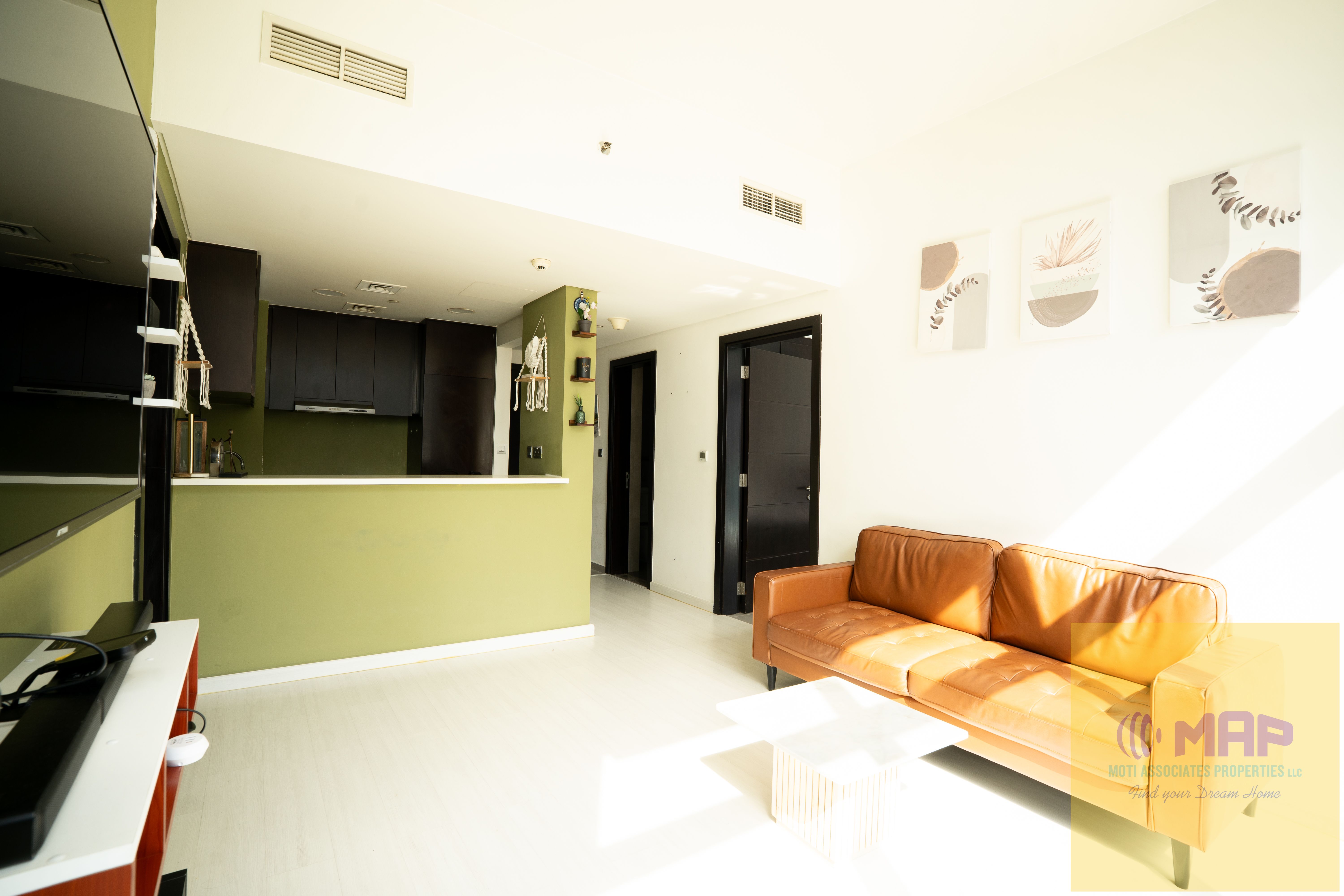 2 BR | Canal Views| Vacatin End of Jan| Furnished